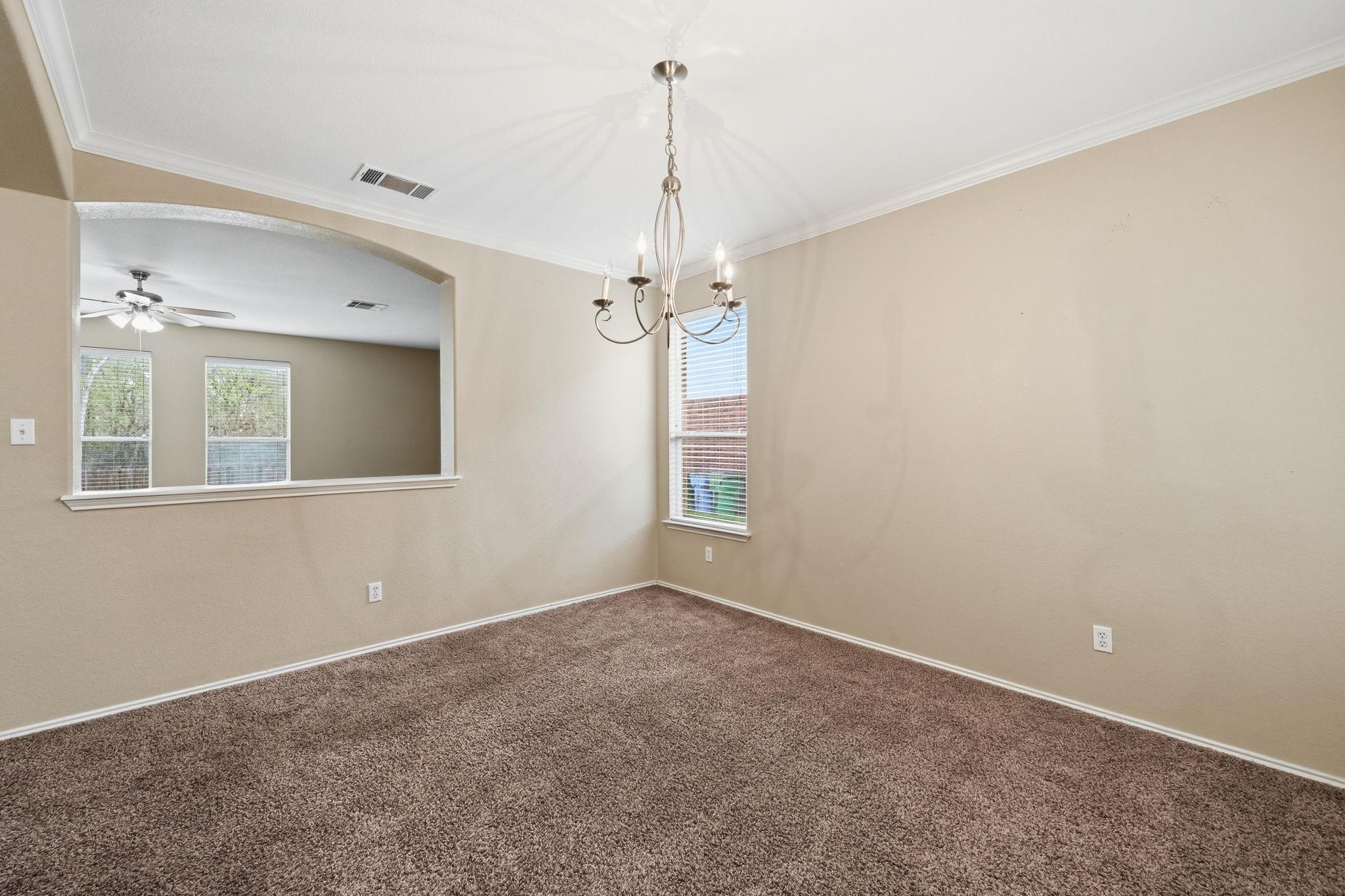 12621 Wayne Spur Ln, Elgin, TX 78621