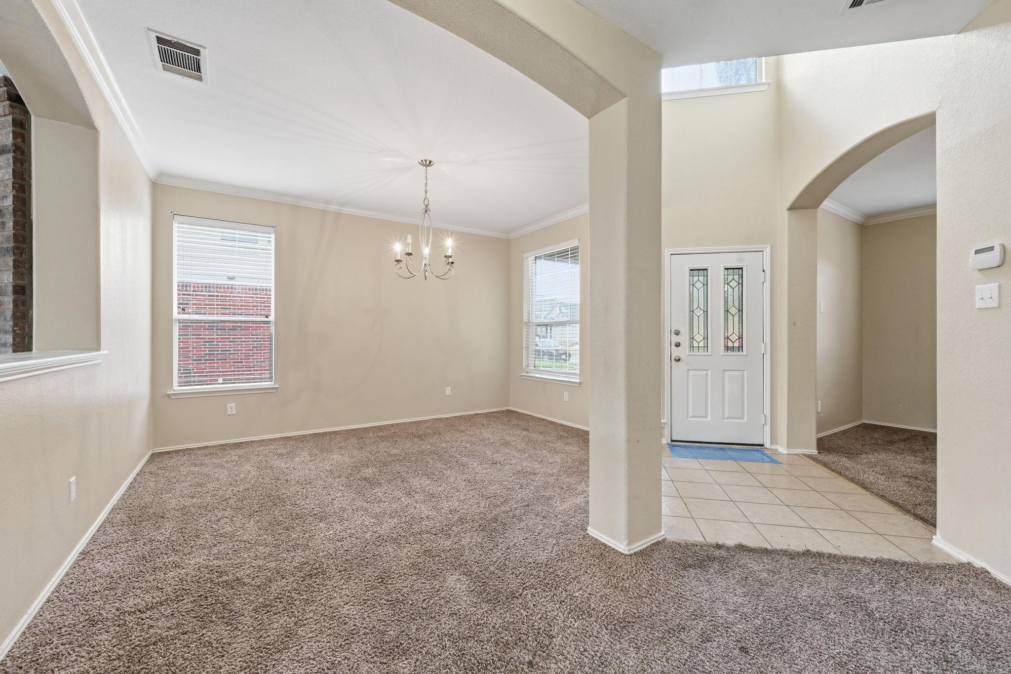 12621 Wayne Spur Ln, Elgin, TX 78621