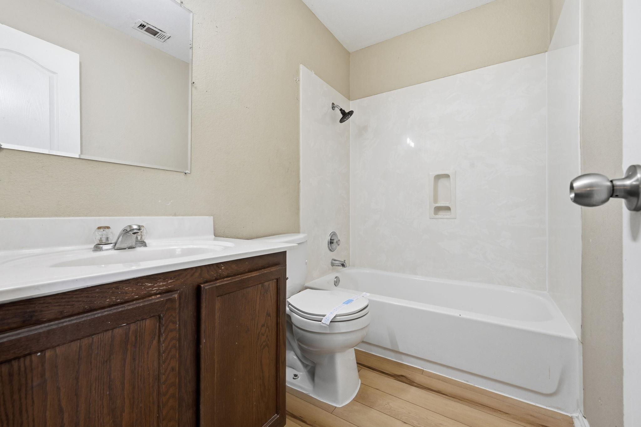 12621 Wayne Spur Ln, Elgin, TX 78621