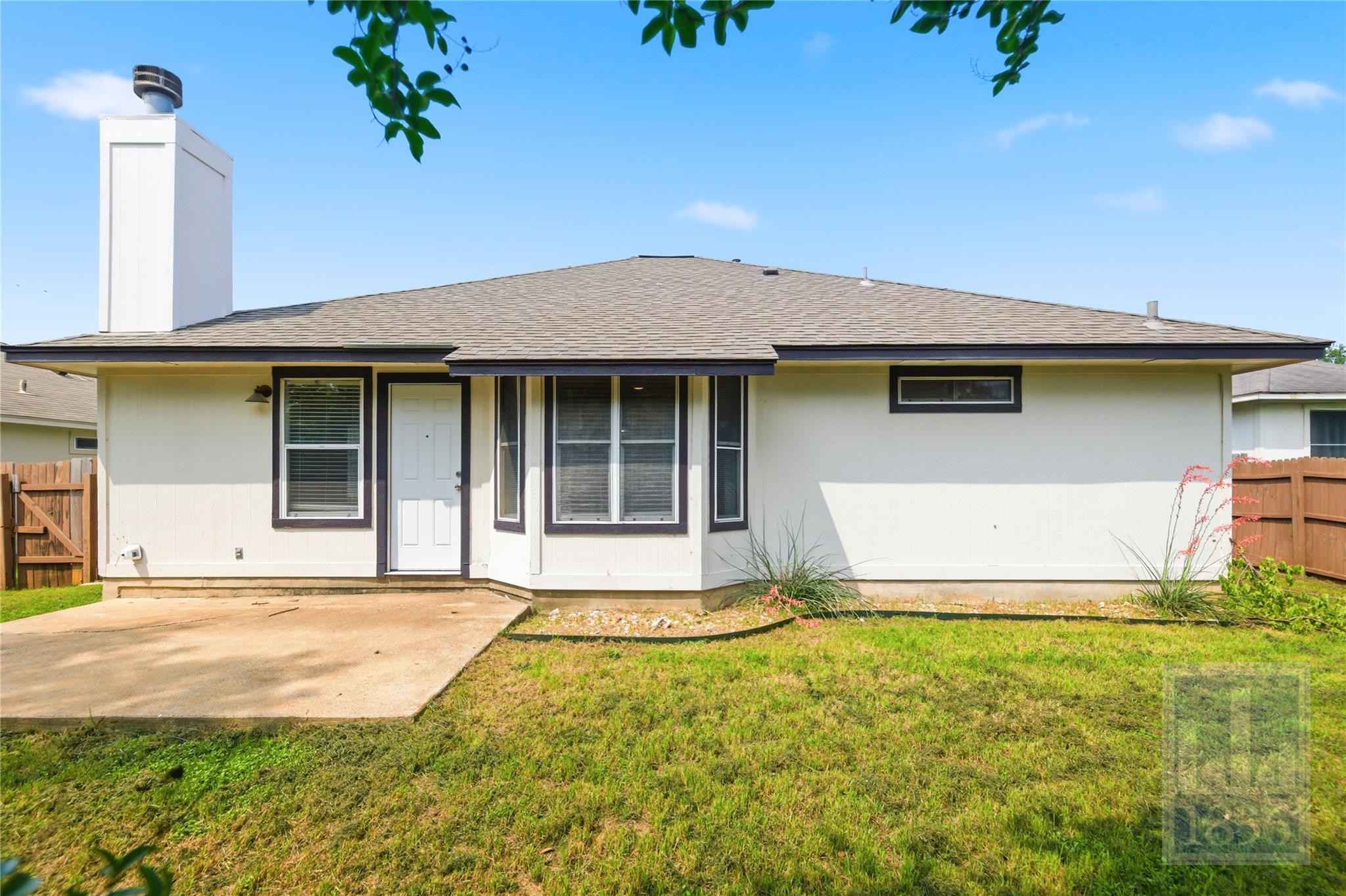 1006 Buttercup Ct, Leander, TX 78641