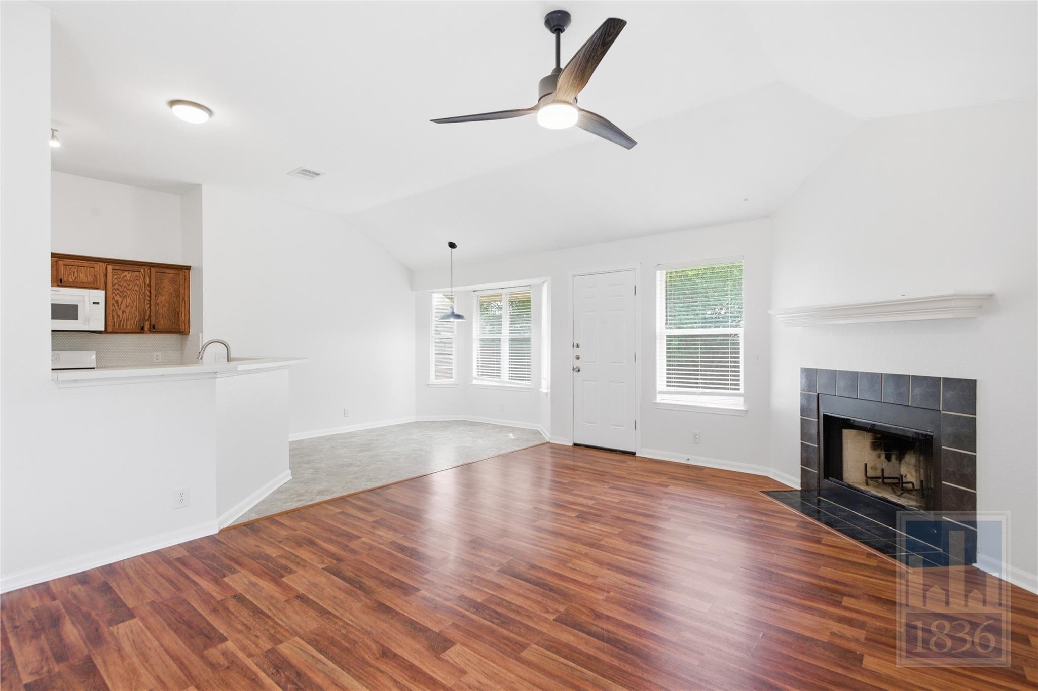 1006 Buttercup Ct, Leander, TX 78641