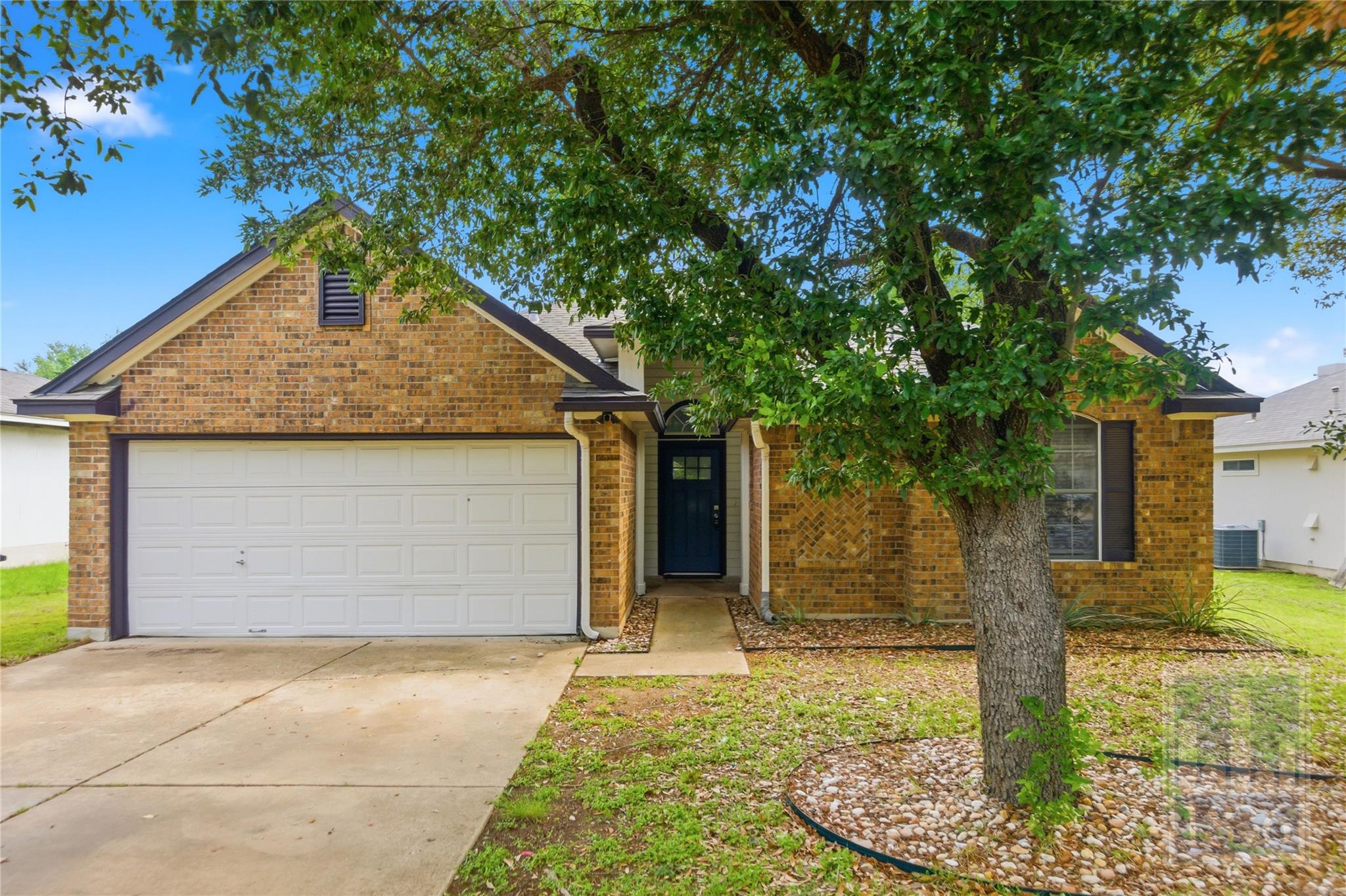 1006 Buttercup Ct, Leander, TX 78641