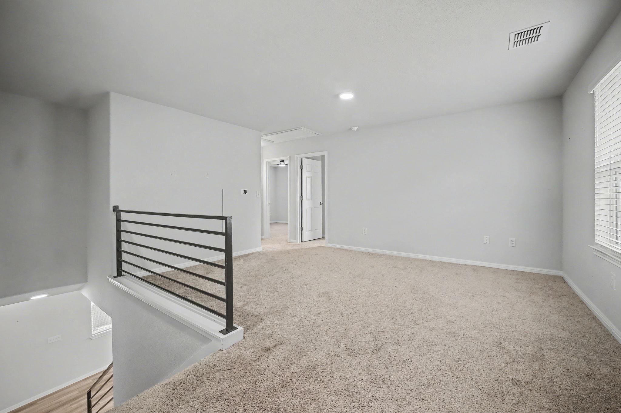 10807 Sentinel Dr, Austin, TX 78747