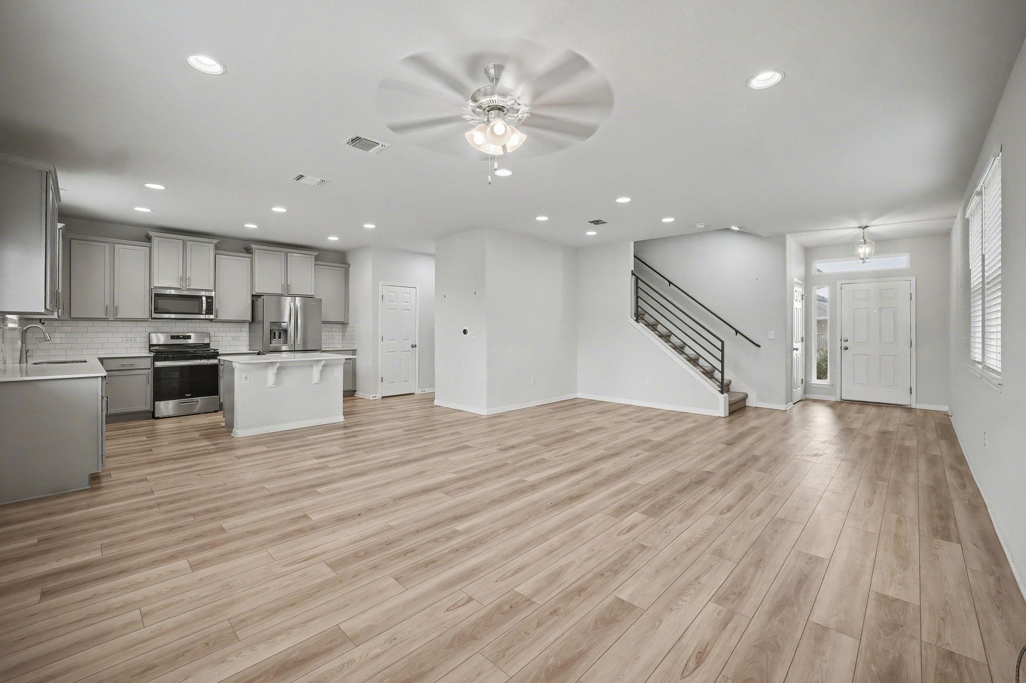 10807 Sentinel Dr, Austin, TX 78747