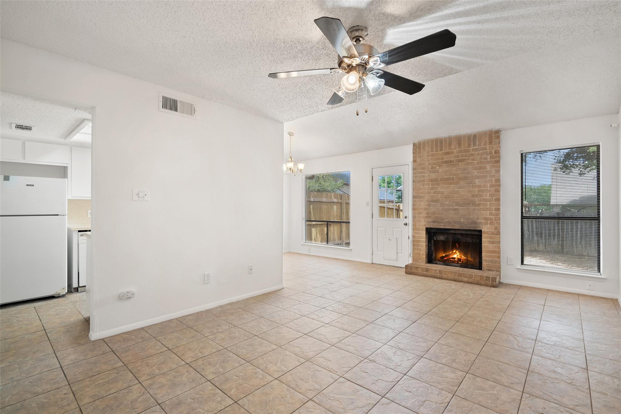 11435 Ptarmigan Dr, Austin, TX 78758