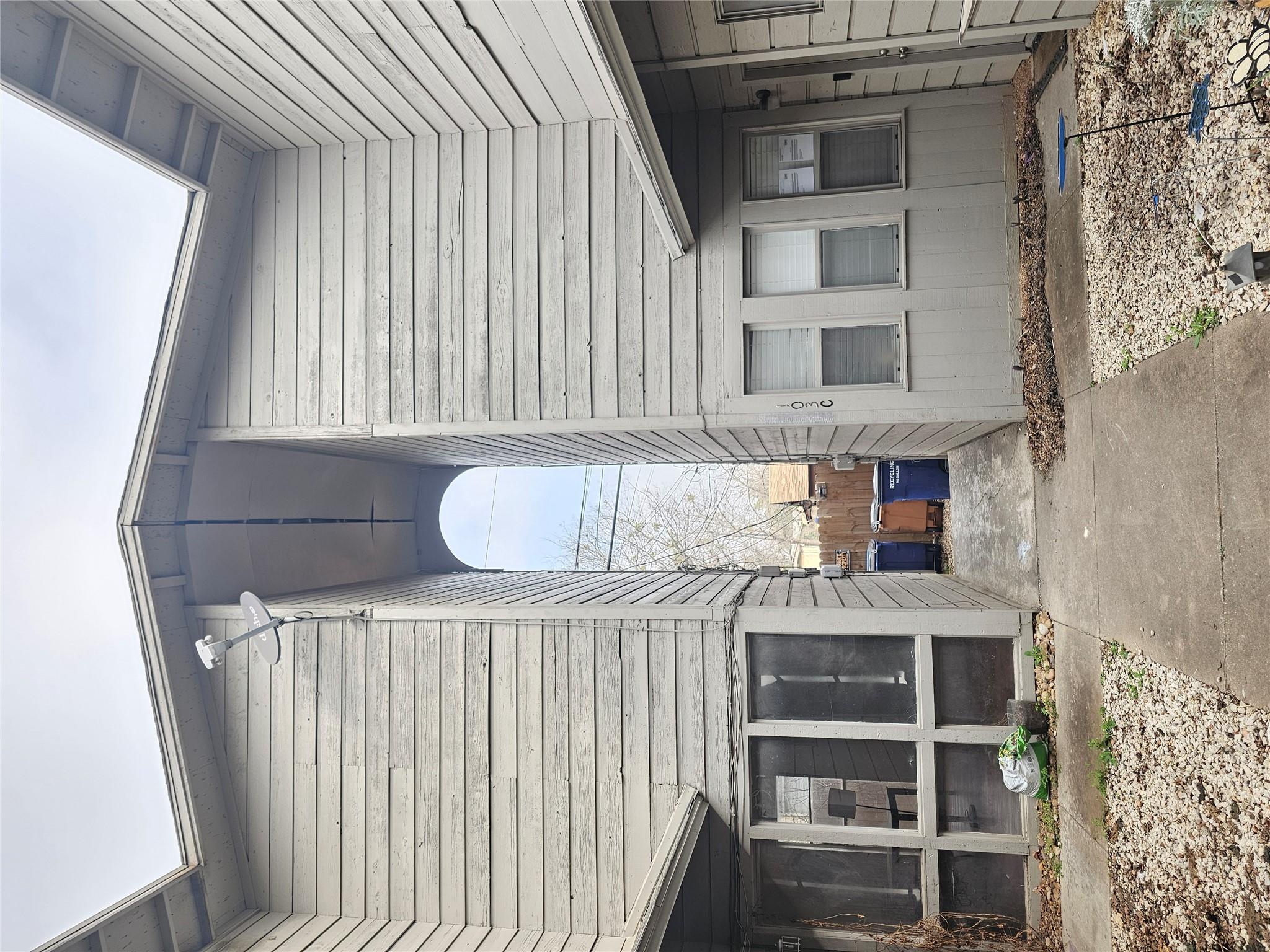 2220 MISSION HILL Dr, Austin, TX 78741