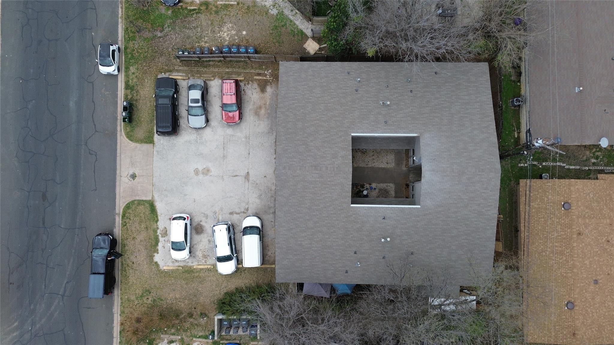 2220 MISSION HILL Dr, Austin, TX 78741