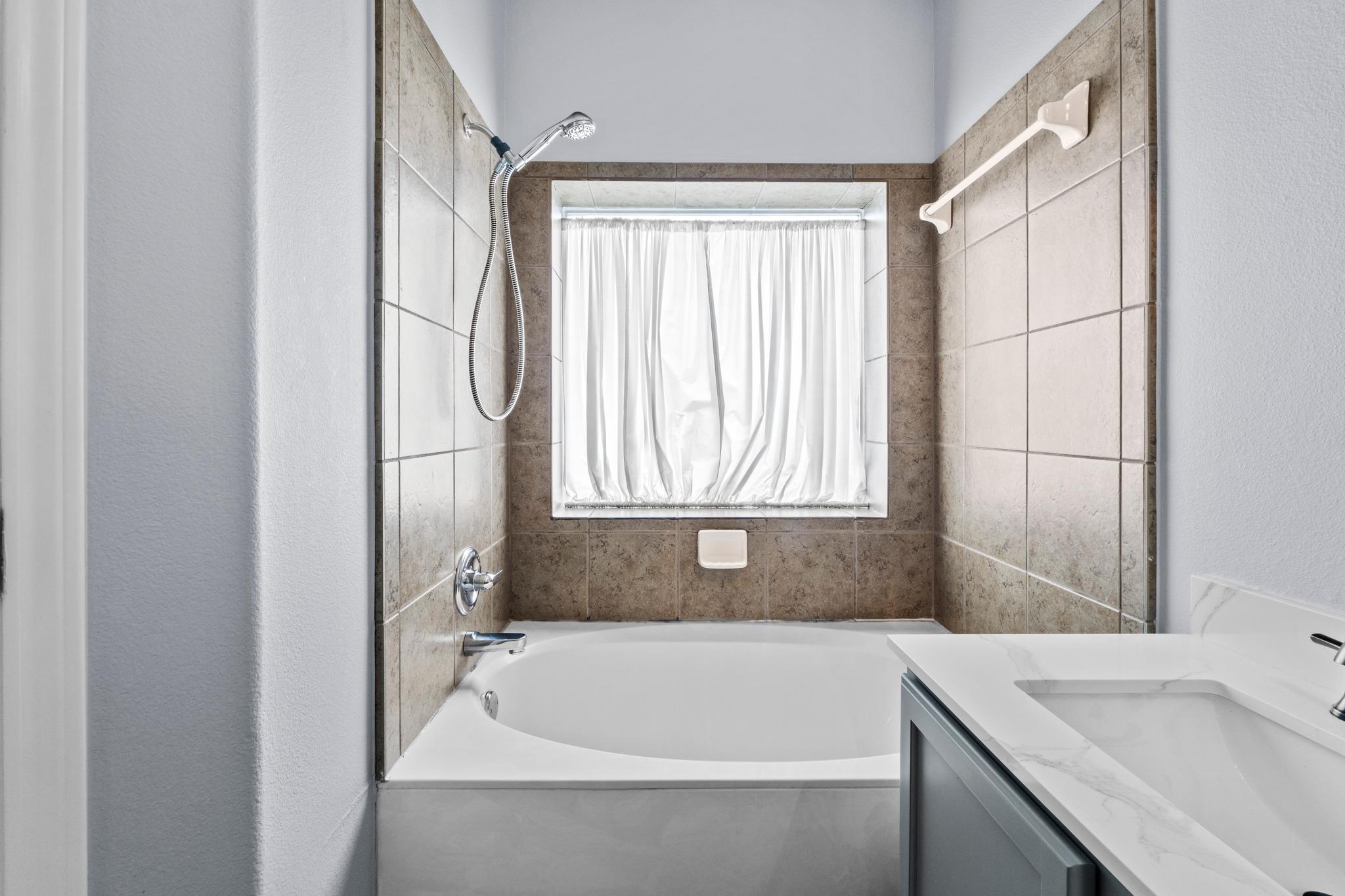 11820 Dunfries Ln, Austin, TX 78754