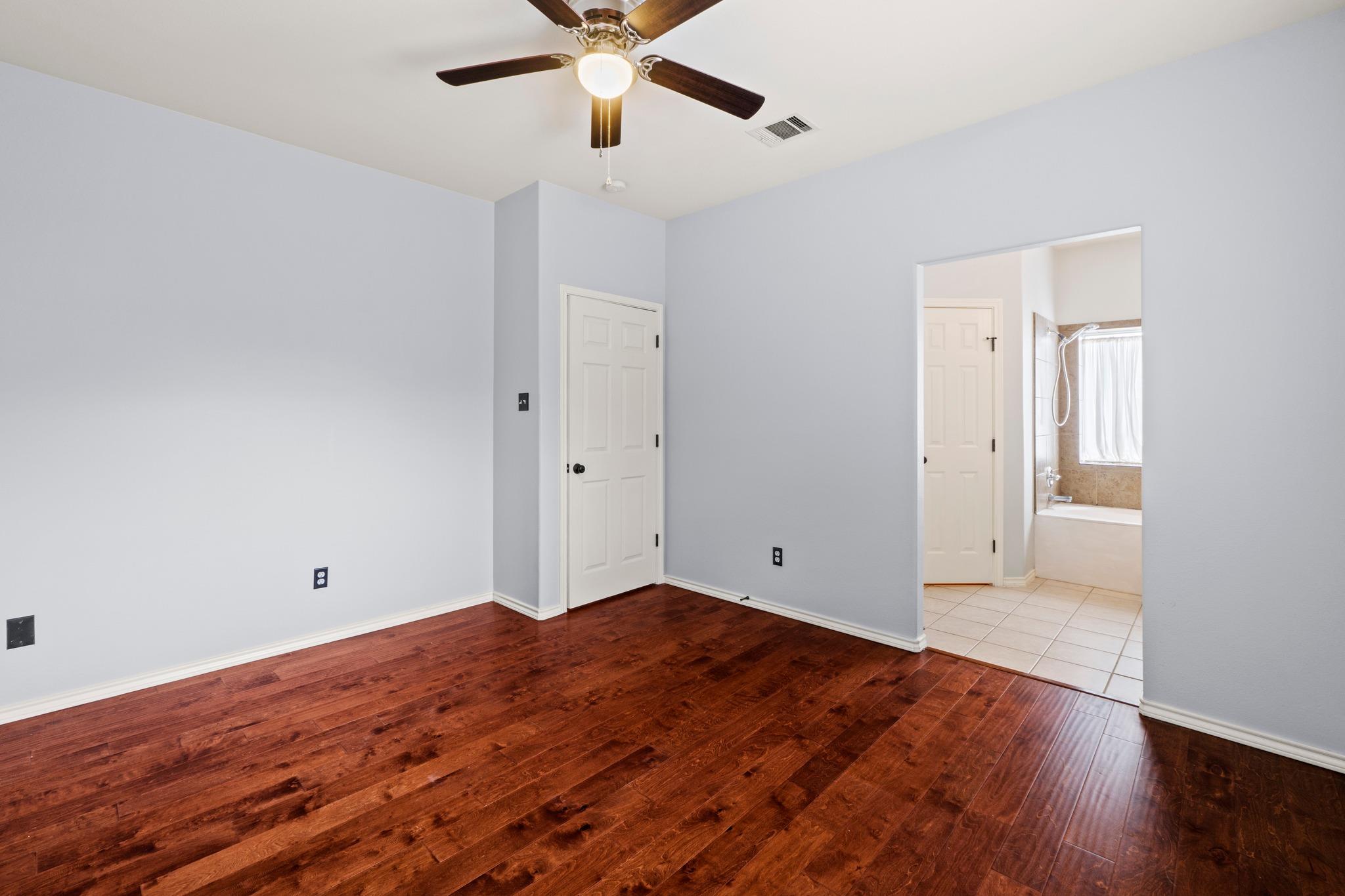 11820 Dunfries Ln, Austin, TX 78754