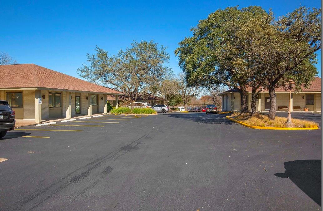 1110 W William Cannon Dr # building 1, Austin, TX 78745