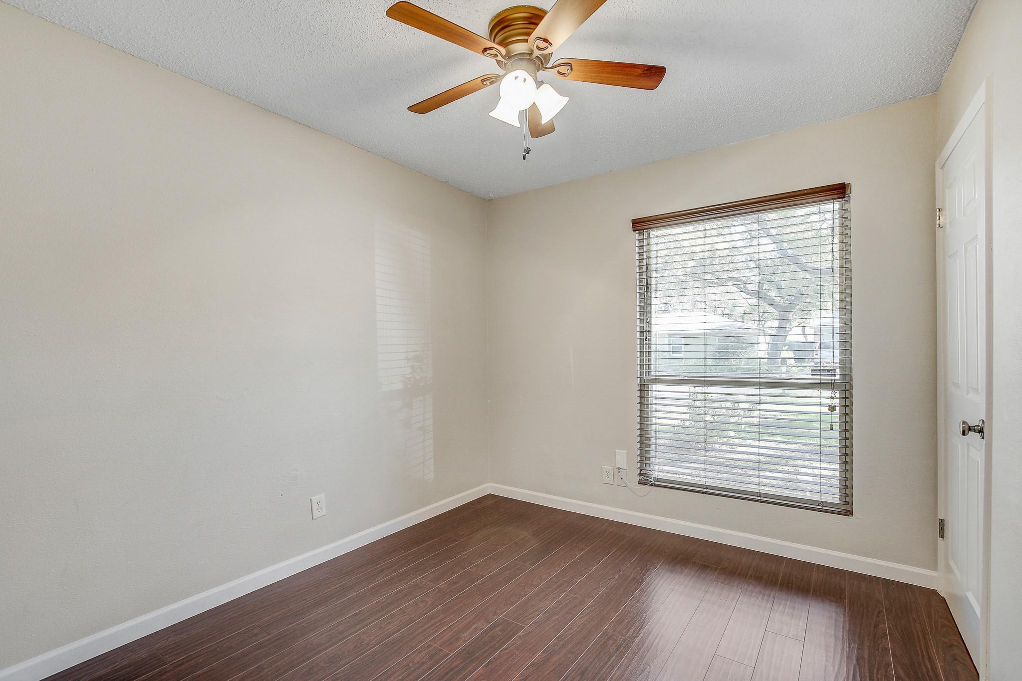 7804 Wycombe Dr, Austin, TX 78749