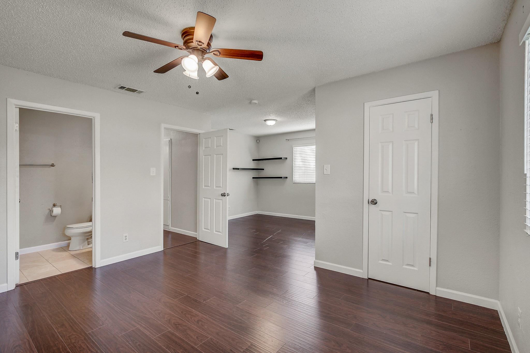 7804 Wycombe Dr, Austin, TX 78749