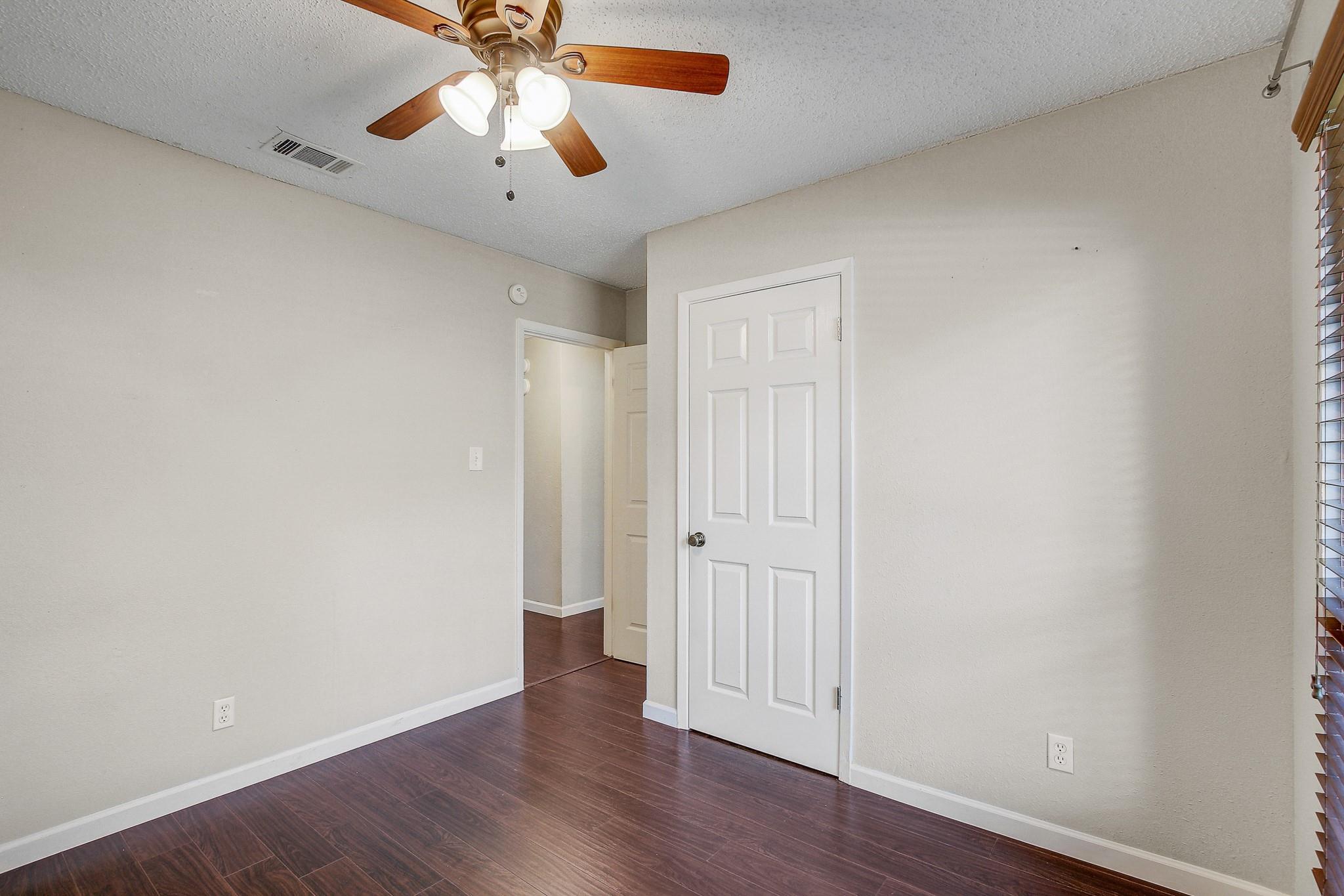 7804 Wycombe Dr, Austin, TX 78749