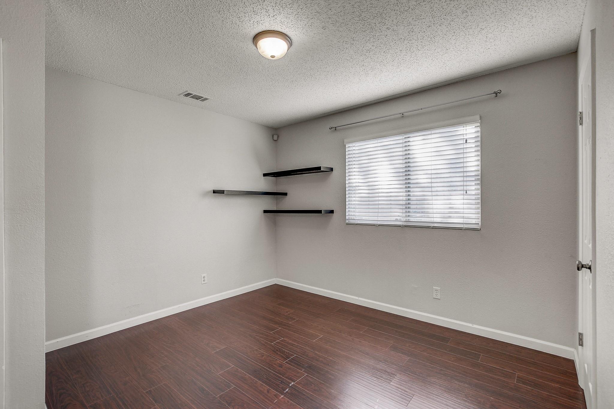 7804 Wycombe Dr, Austin, TX 78749