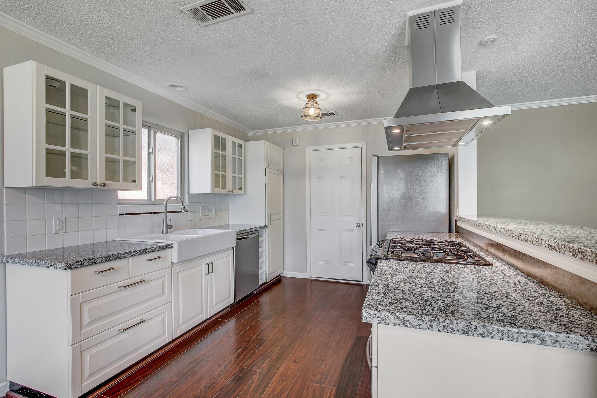 7804 Wycombe Dr, Austin, TX 78749