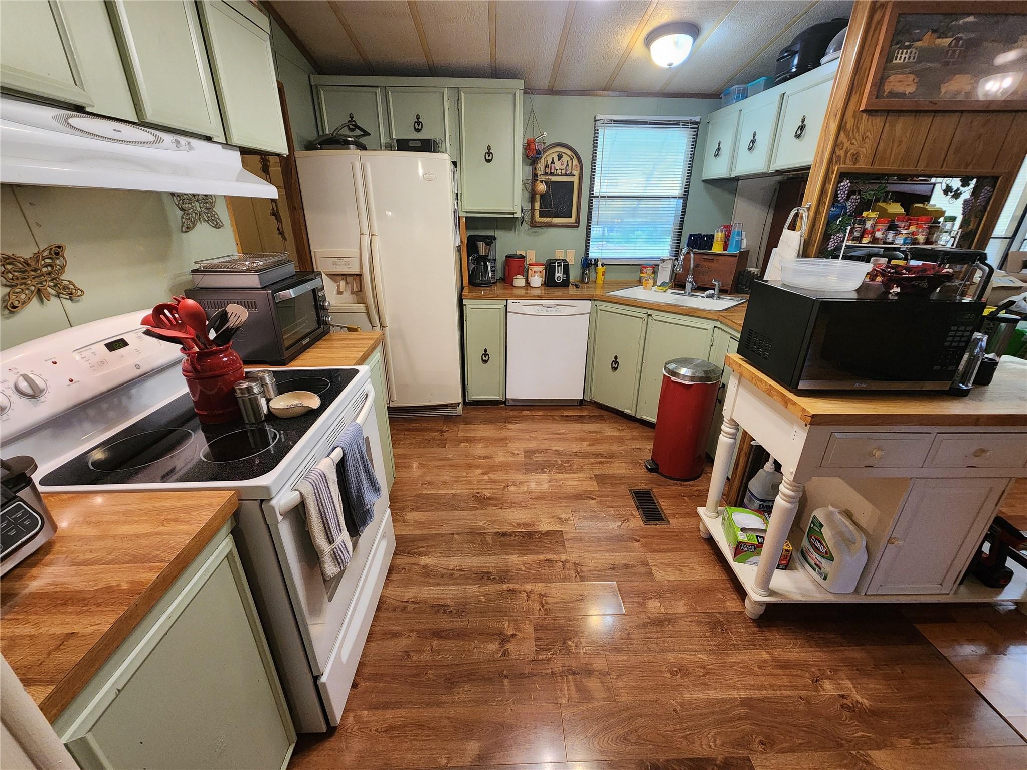 705 & 709 Bluestem Dr, Copperas Cove, TX 76522