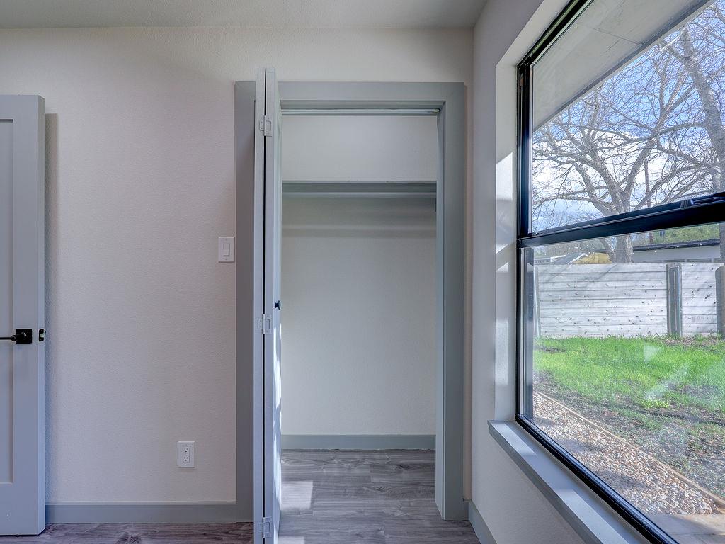 1513 Cloverleaf Dr, Austin, TX 78723