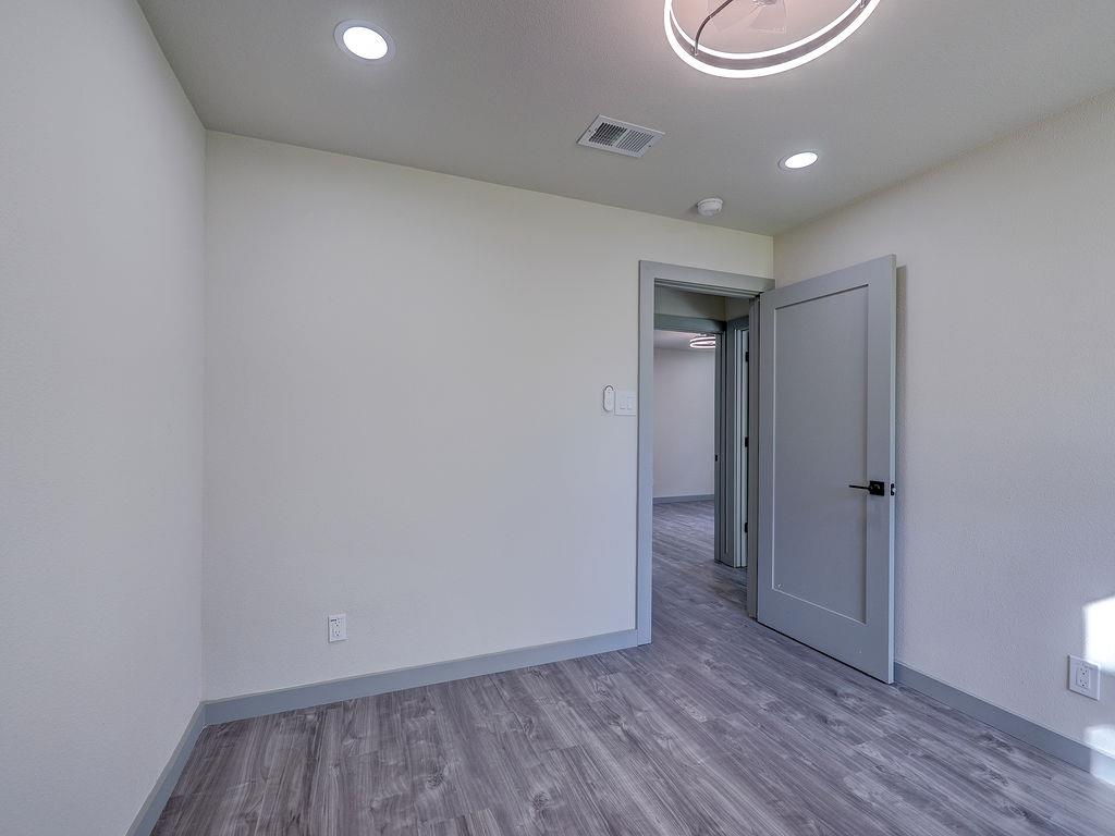 1513 Cloverleaf Dr, Austin, TX 78723