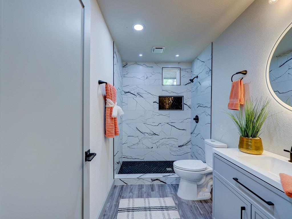 1513 Cloverleaf Dr, Austin, TX 78723