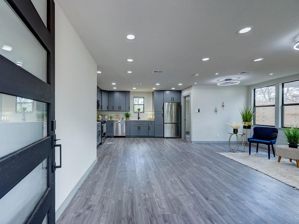 1513 Cloverleaf Dr, Austin, TX 78723