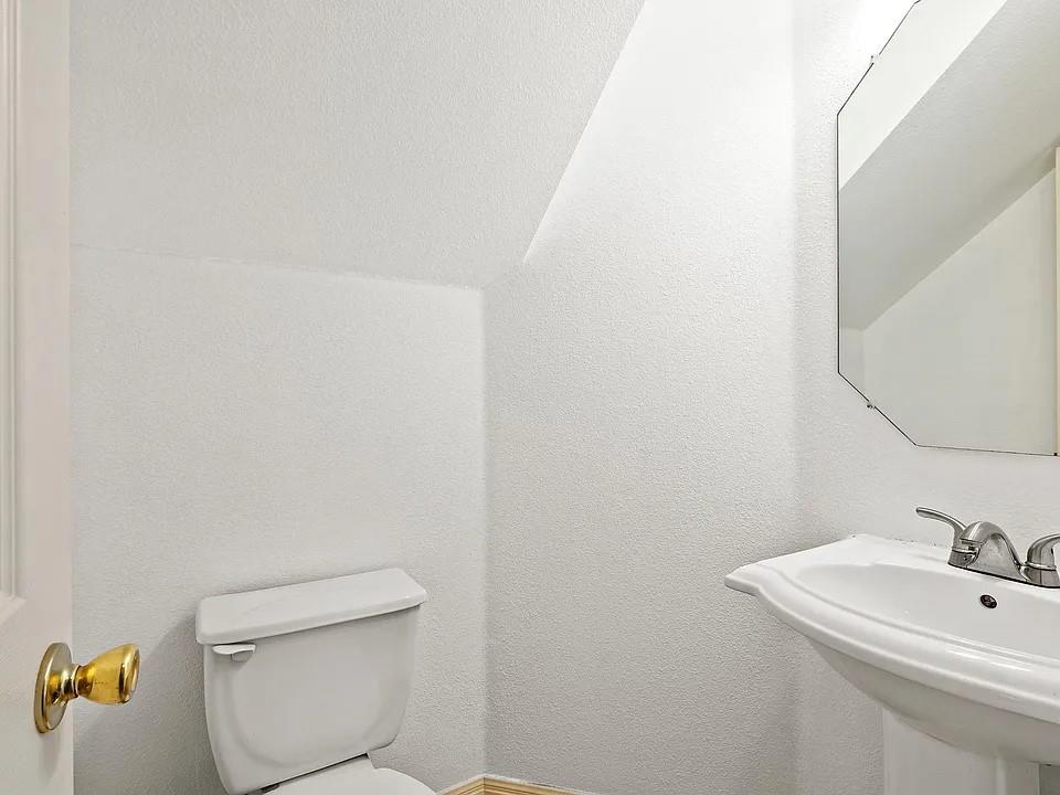 2200 N Shields Dr, Austin, TX 78727