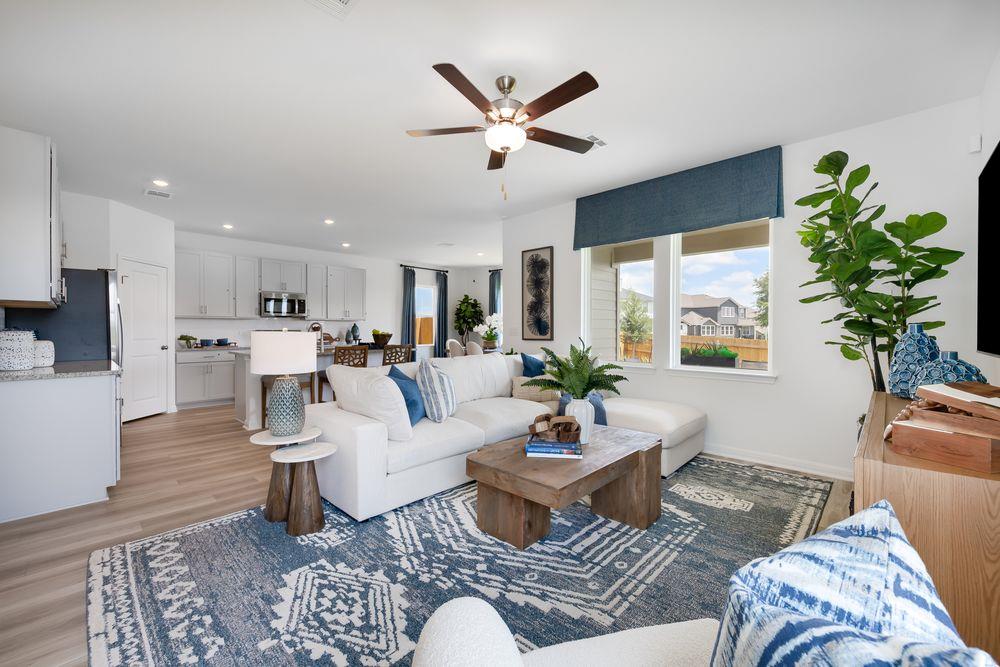 446 Unakite Trl, Liberty Hill, TX 78642