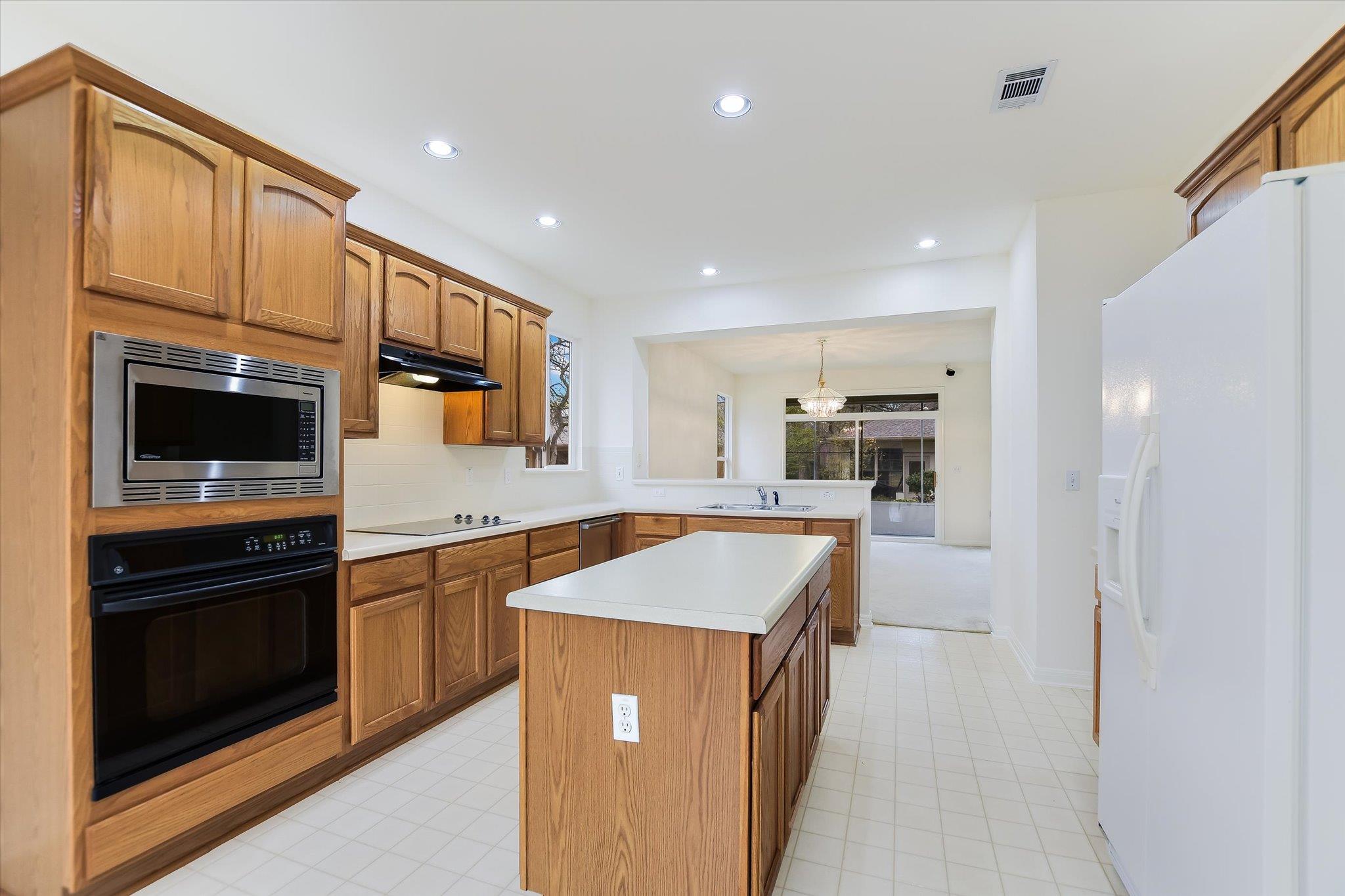 106 Ranch House Cv, Georgetown, TX 78633