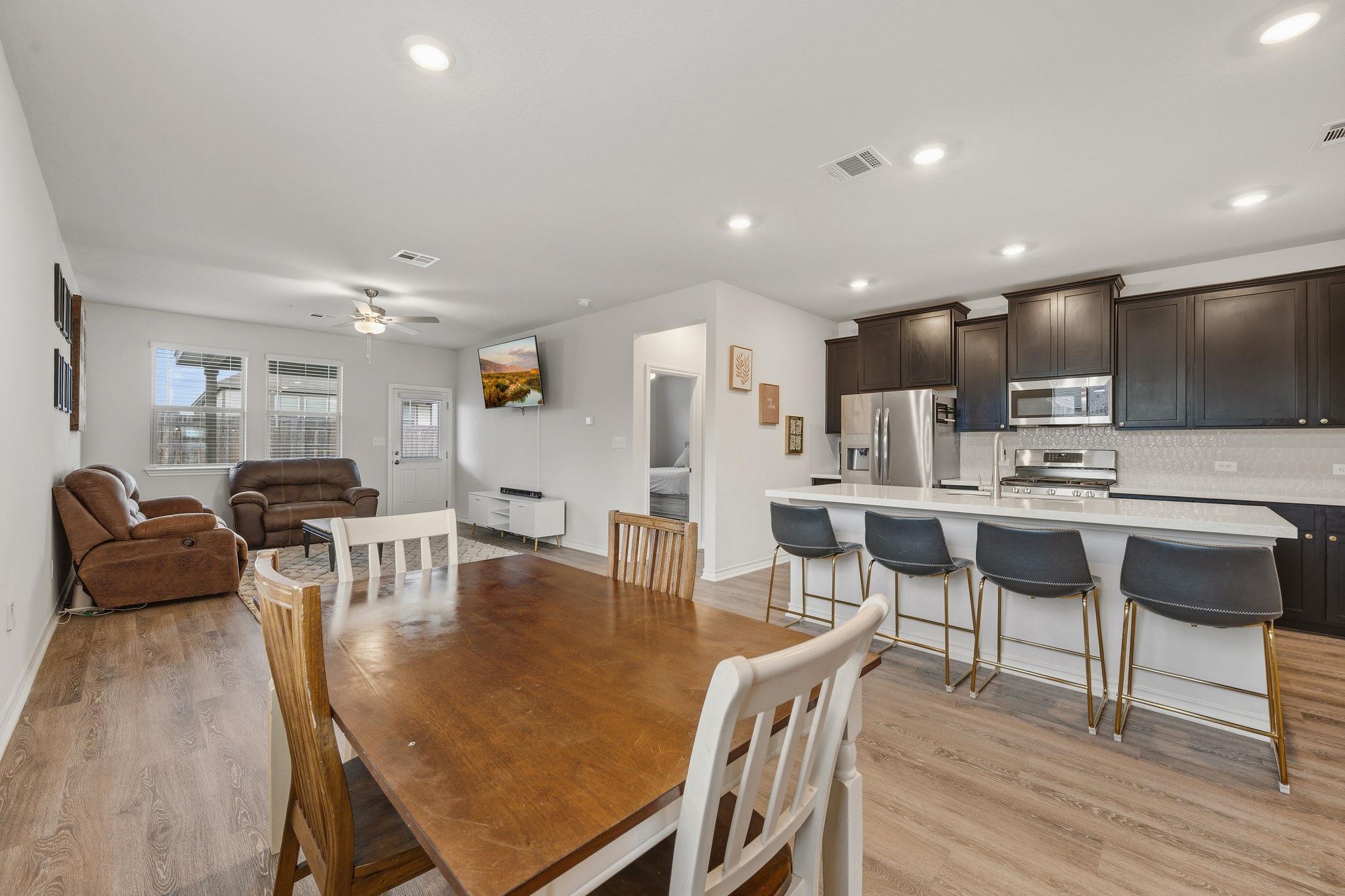 107 Aloe Tree Ln, Buda, TX 78610