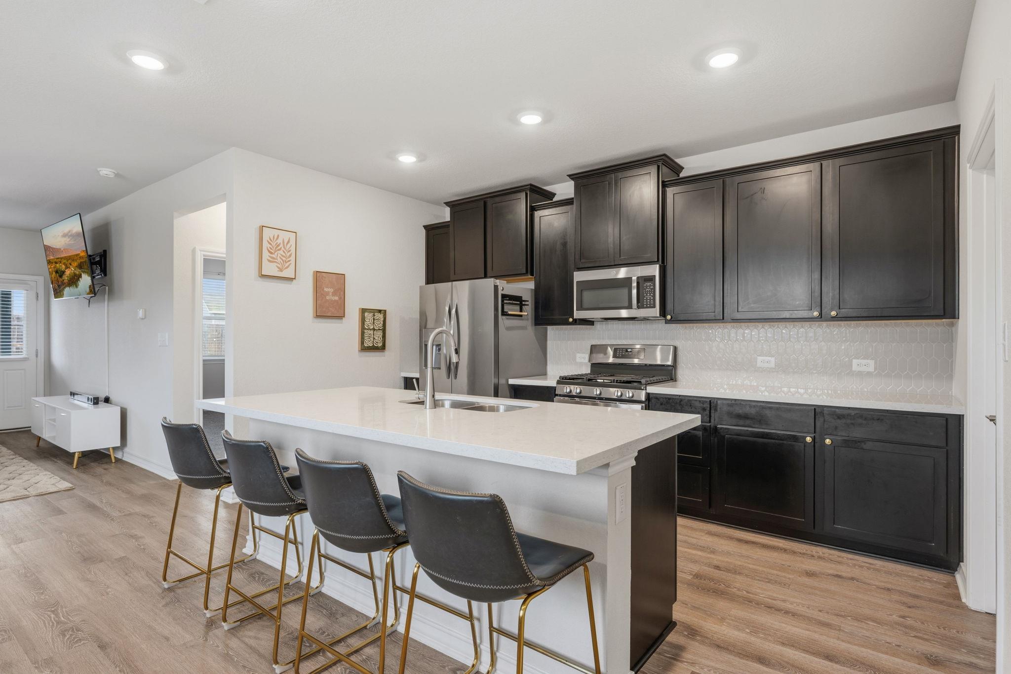 107 Aloe Tree Ln, Buda, TX 78610