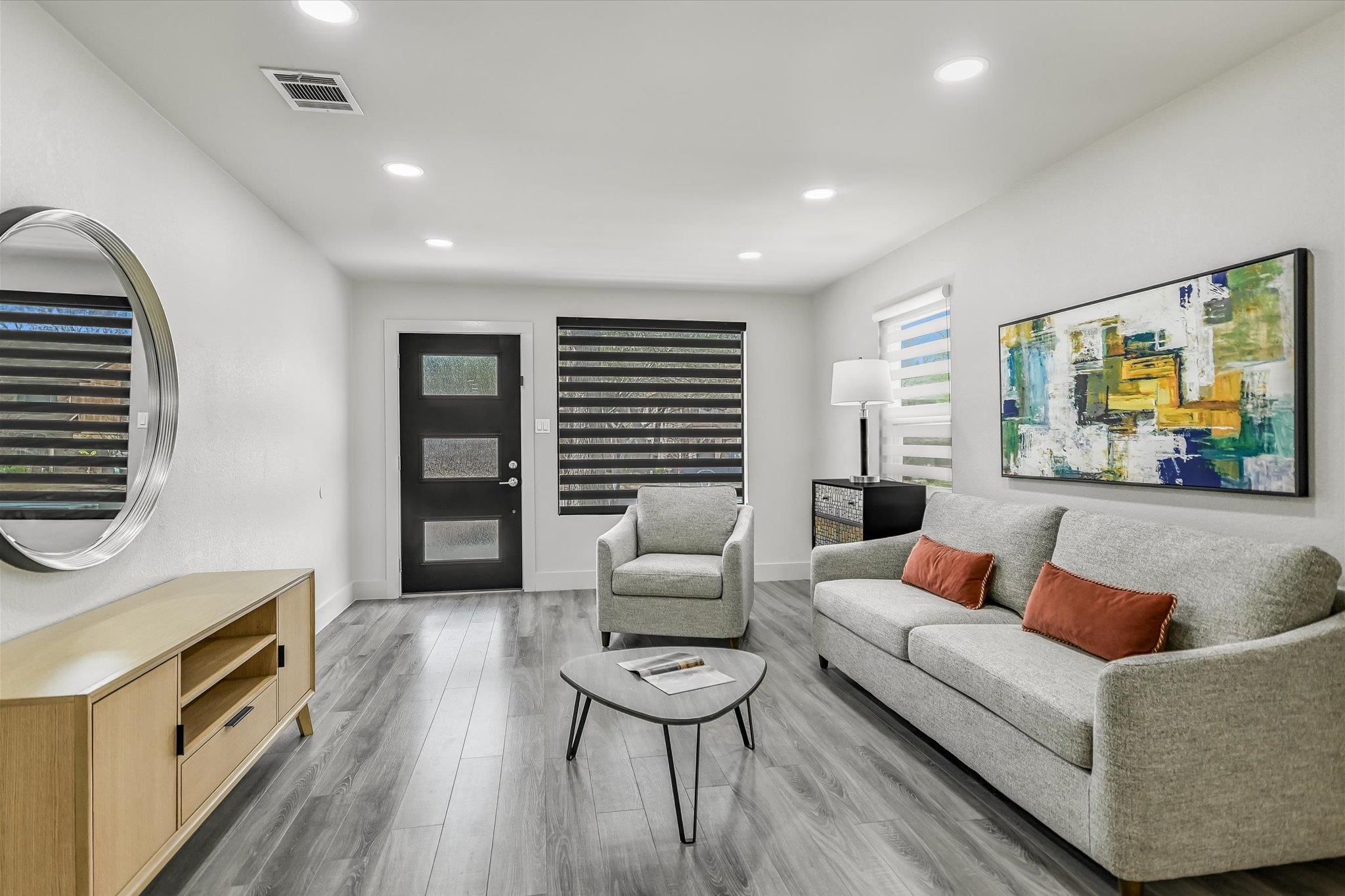 8901 Ampezo Trl, Austin, TX 78749