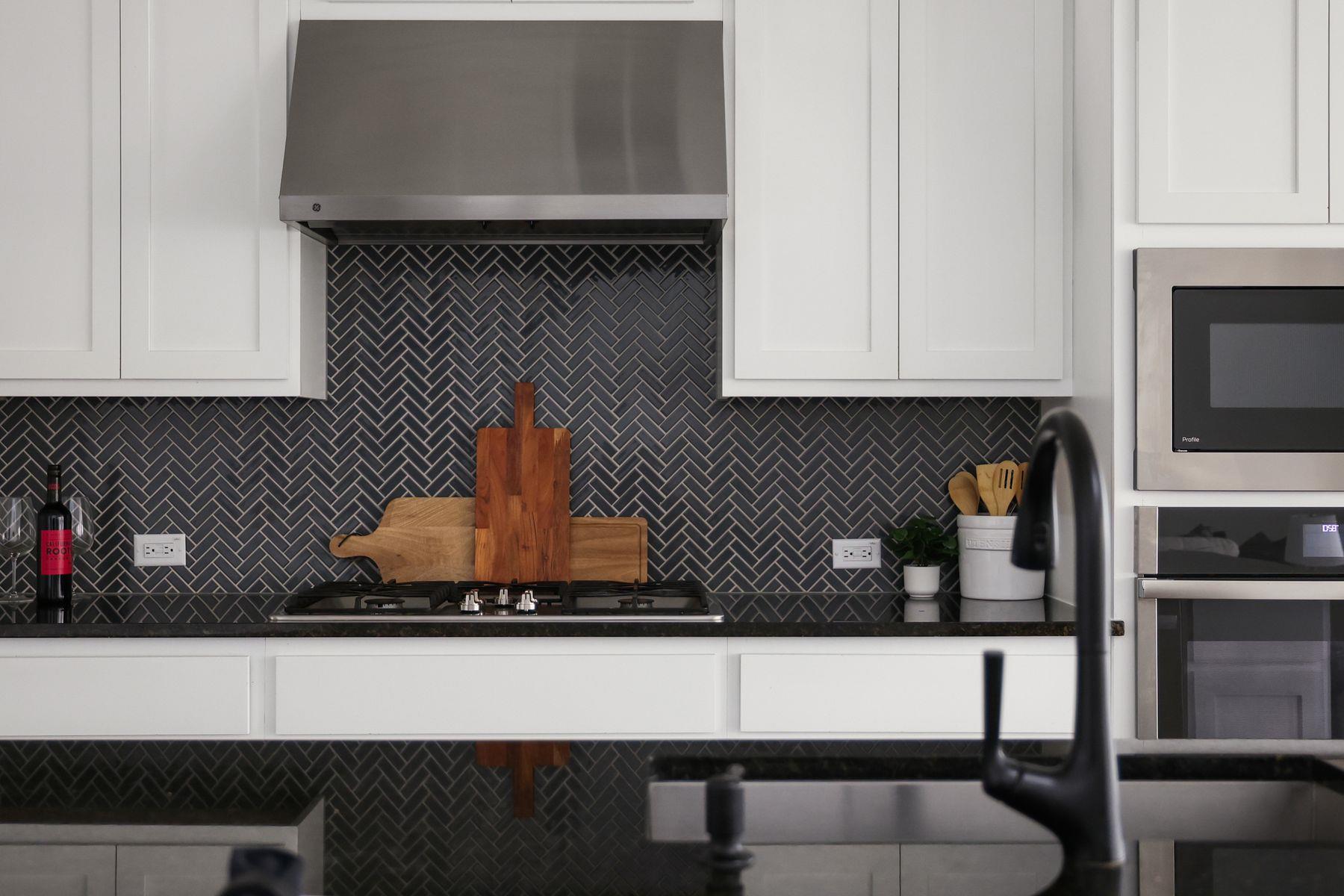 1328 Brescia Walk, Leander, TX 78641