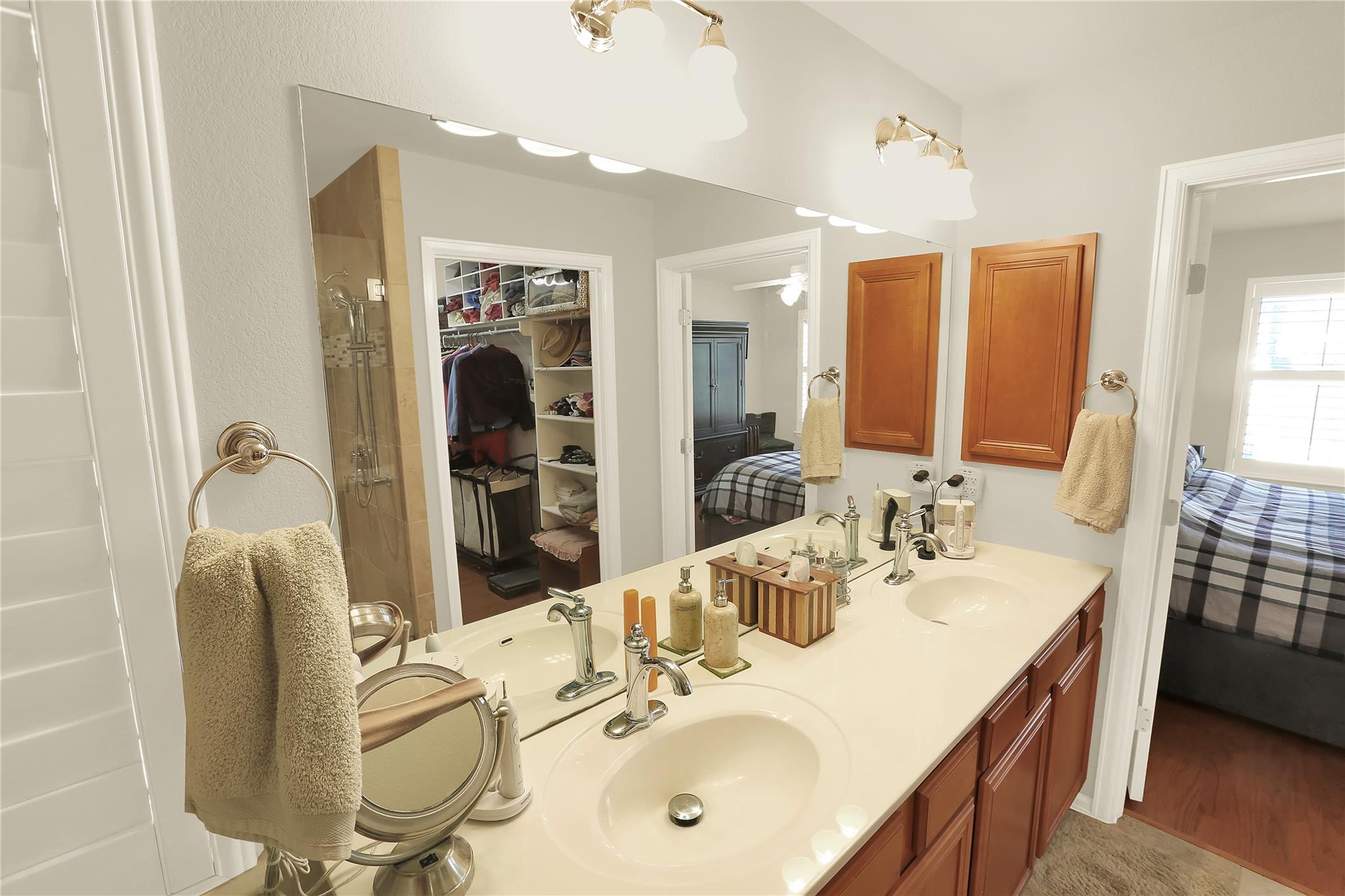 104 Sheldon Lake Dr, Georgetown, TX 78633