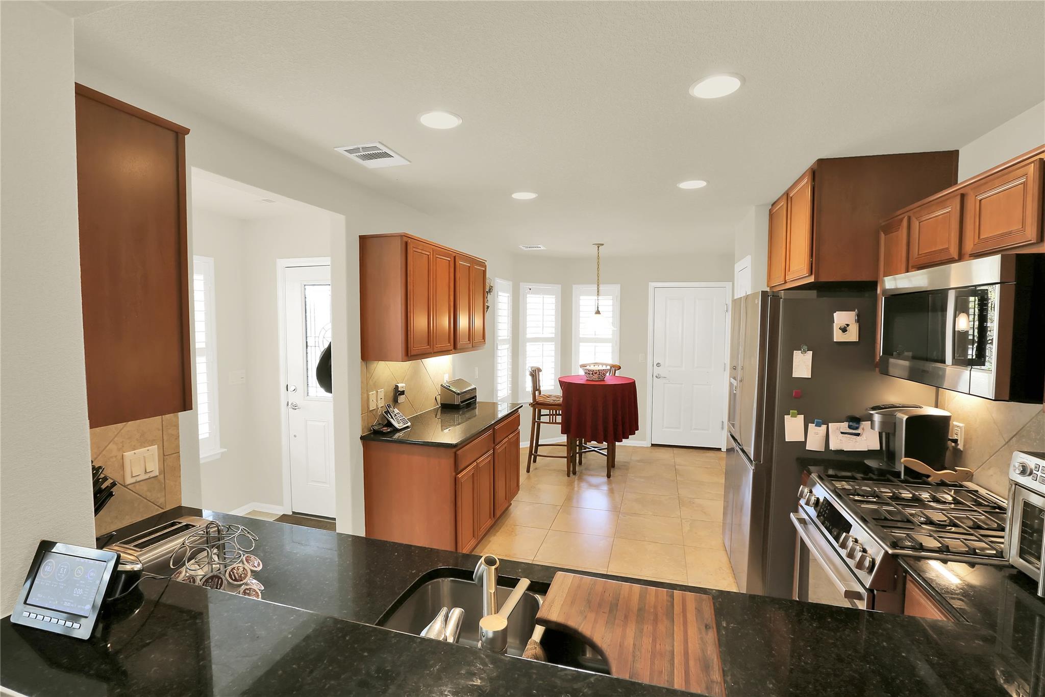 104 Sheldon Lake Dr, Georgetown, TX 78633