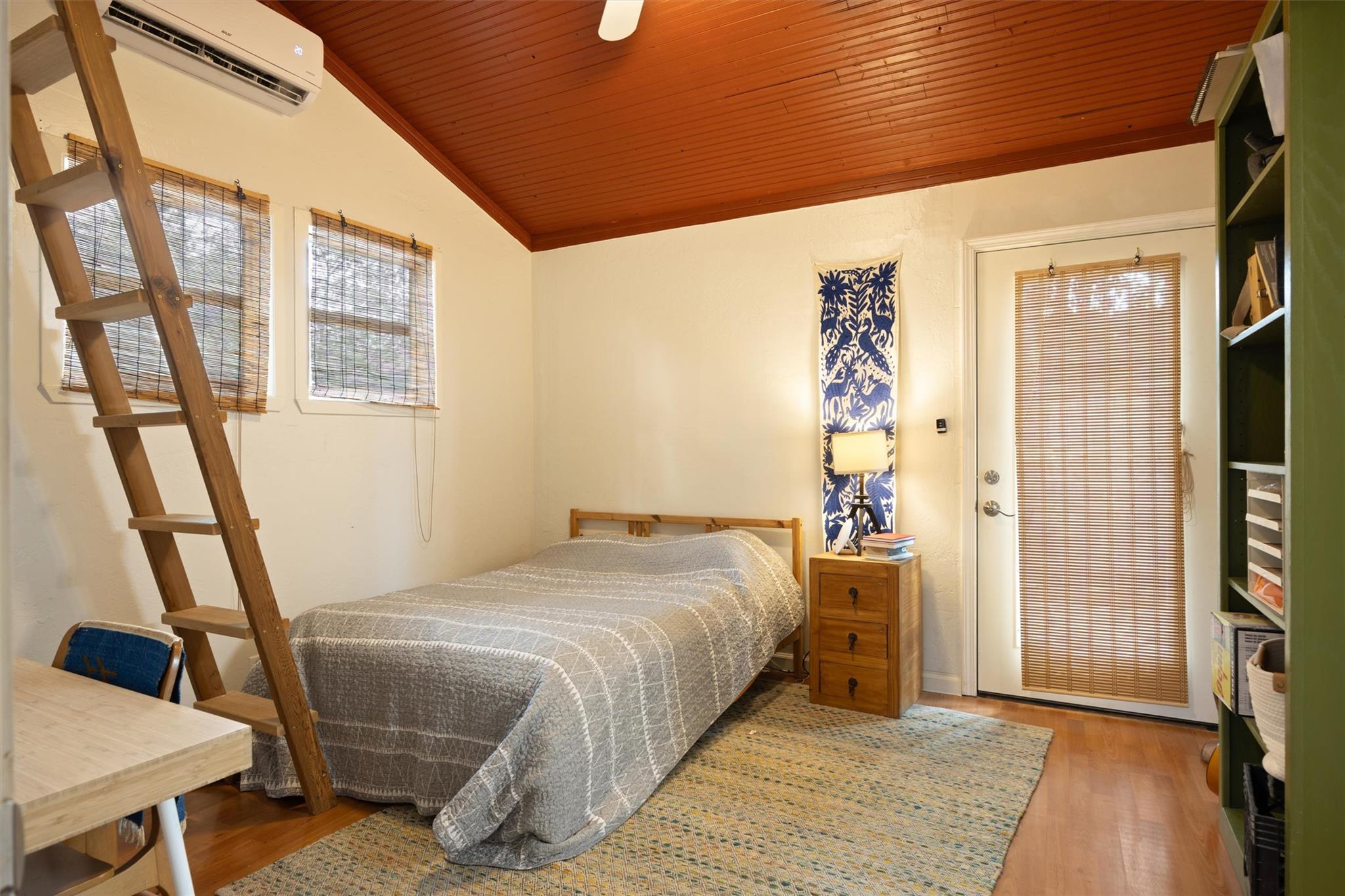 905 Payne Ave, Austin, TX 78757