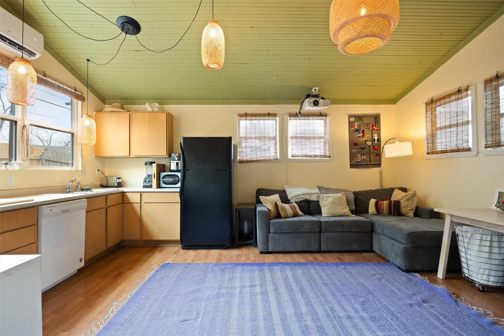 905 Payne Ave, Austin, TX 78757