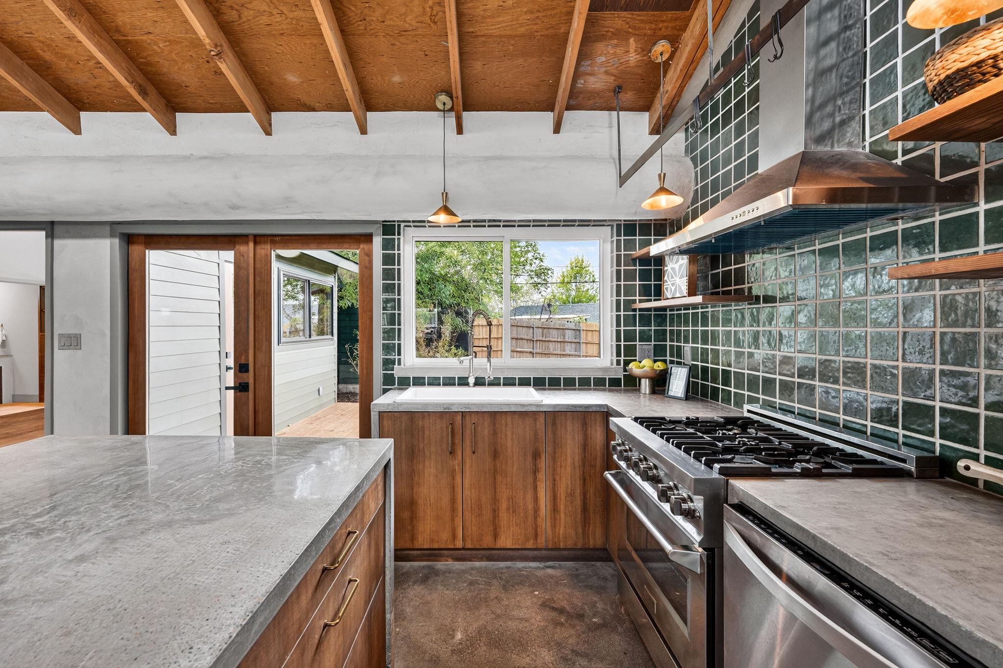 905 Payne Ave, Austin, TX 78757