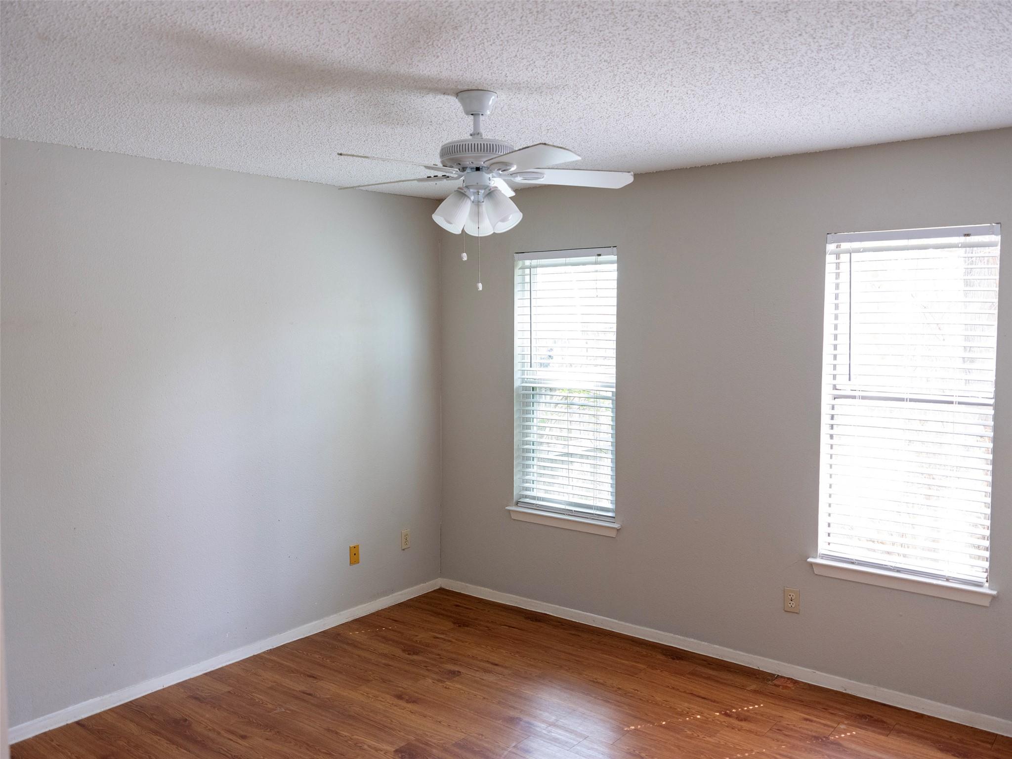 1903 W Loop # B, Austin, TX 78758