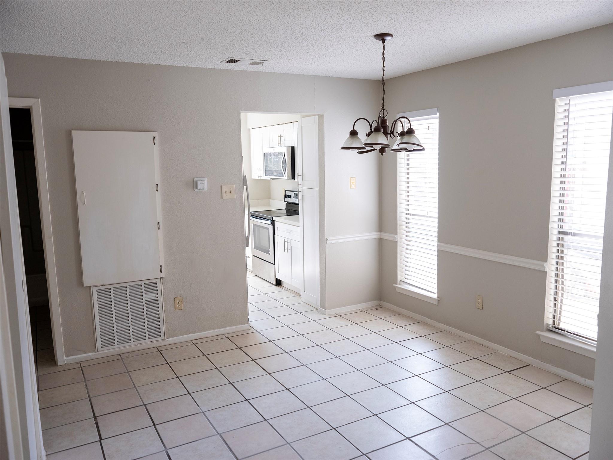 1903 W Loop # B, Austin, TX 78758