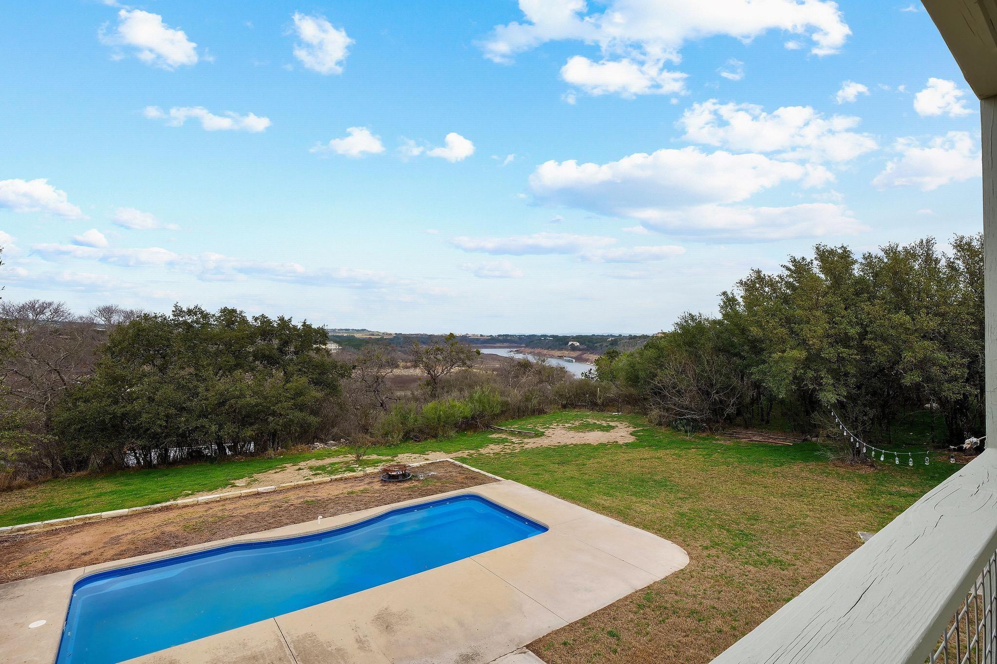 226 Mels Rd, Spicewood, TX 78669