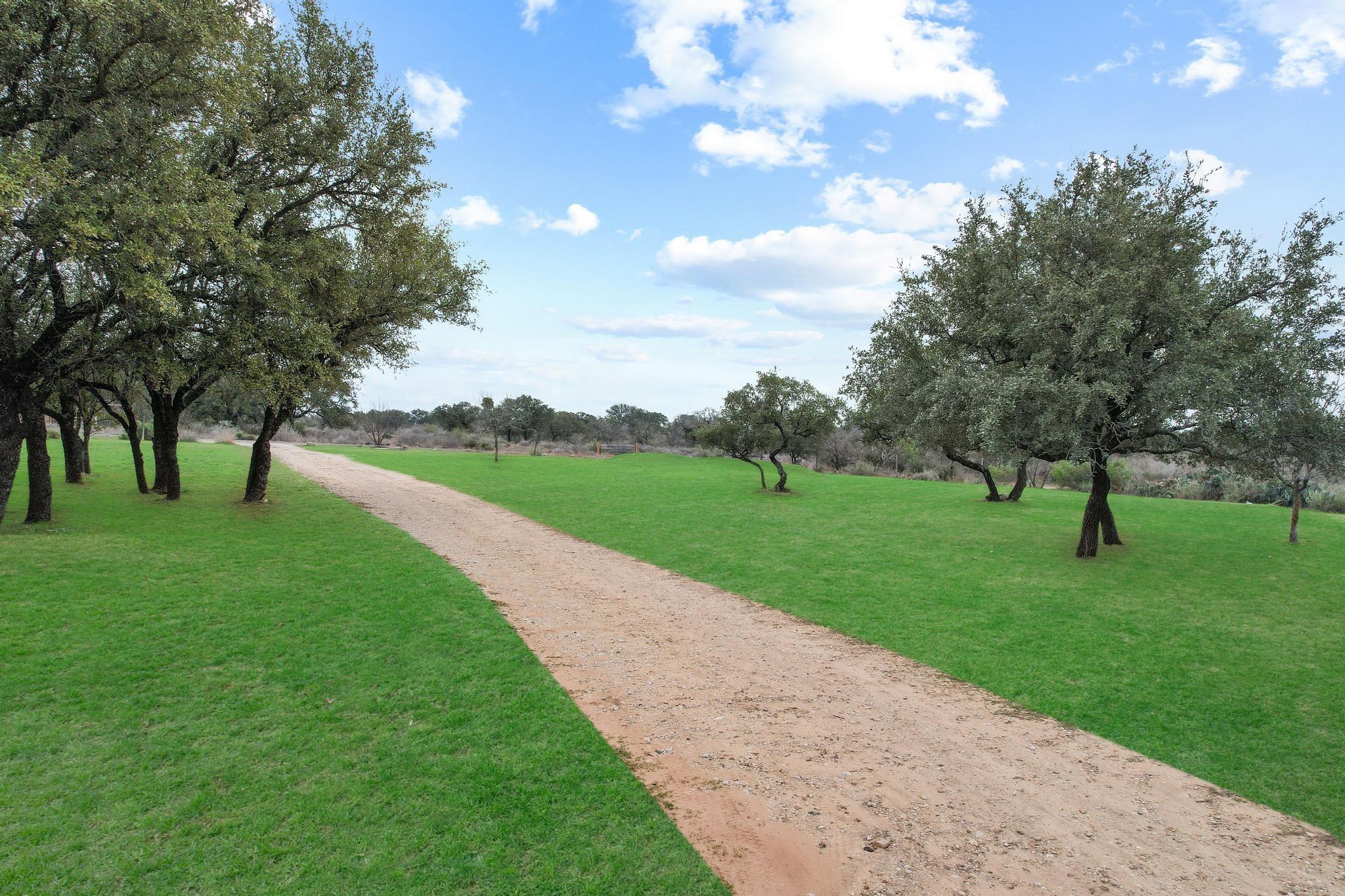 226 Mels Rd, Spicewood, TX 78669