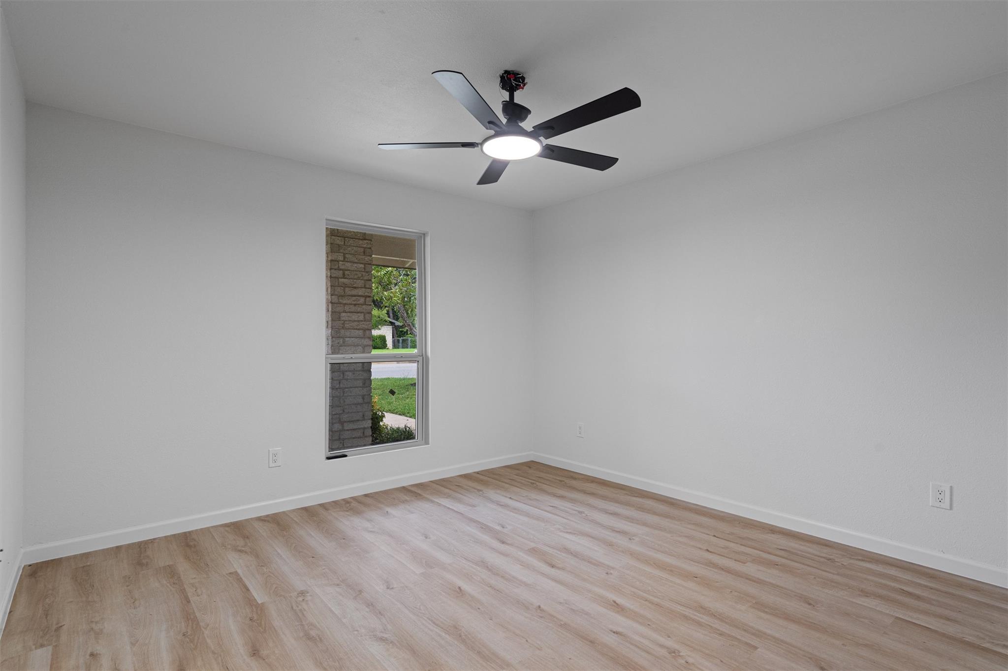 1700 Deep Wood Dr, Round Rock, TX 78681