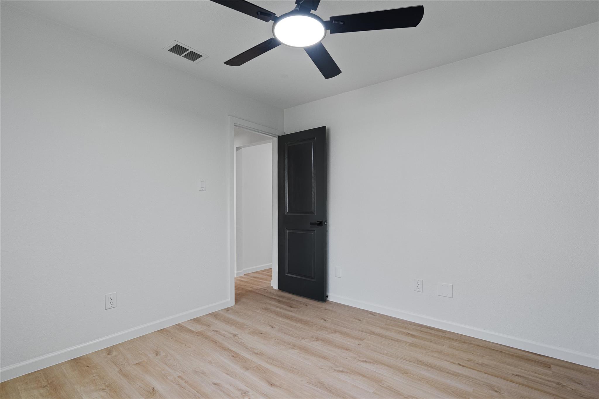 1700 Deep Wood Dr, Round Rock, TX 78681