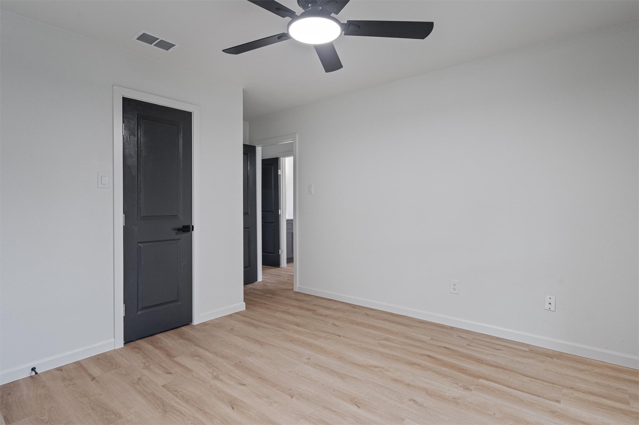 1700 Deep Wood Dr, Round Rock, TX 78681