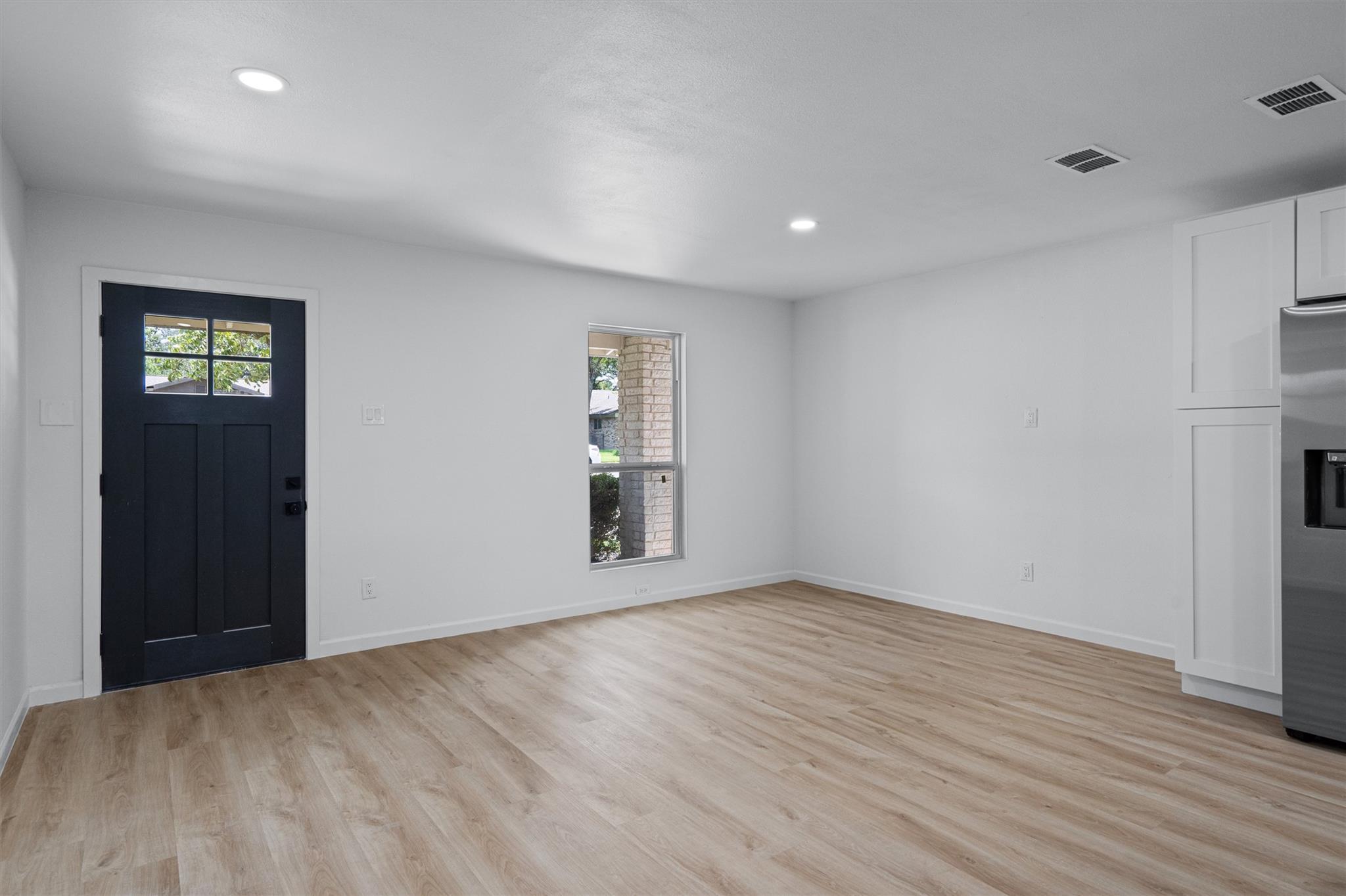 1700 Deep Wood Dr, Round Rock, TX 78681