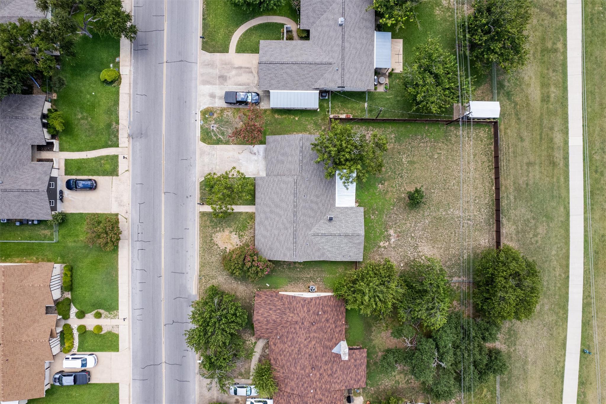 1700 Deep Wood Dr, Round Rock, TX 78681