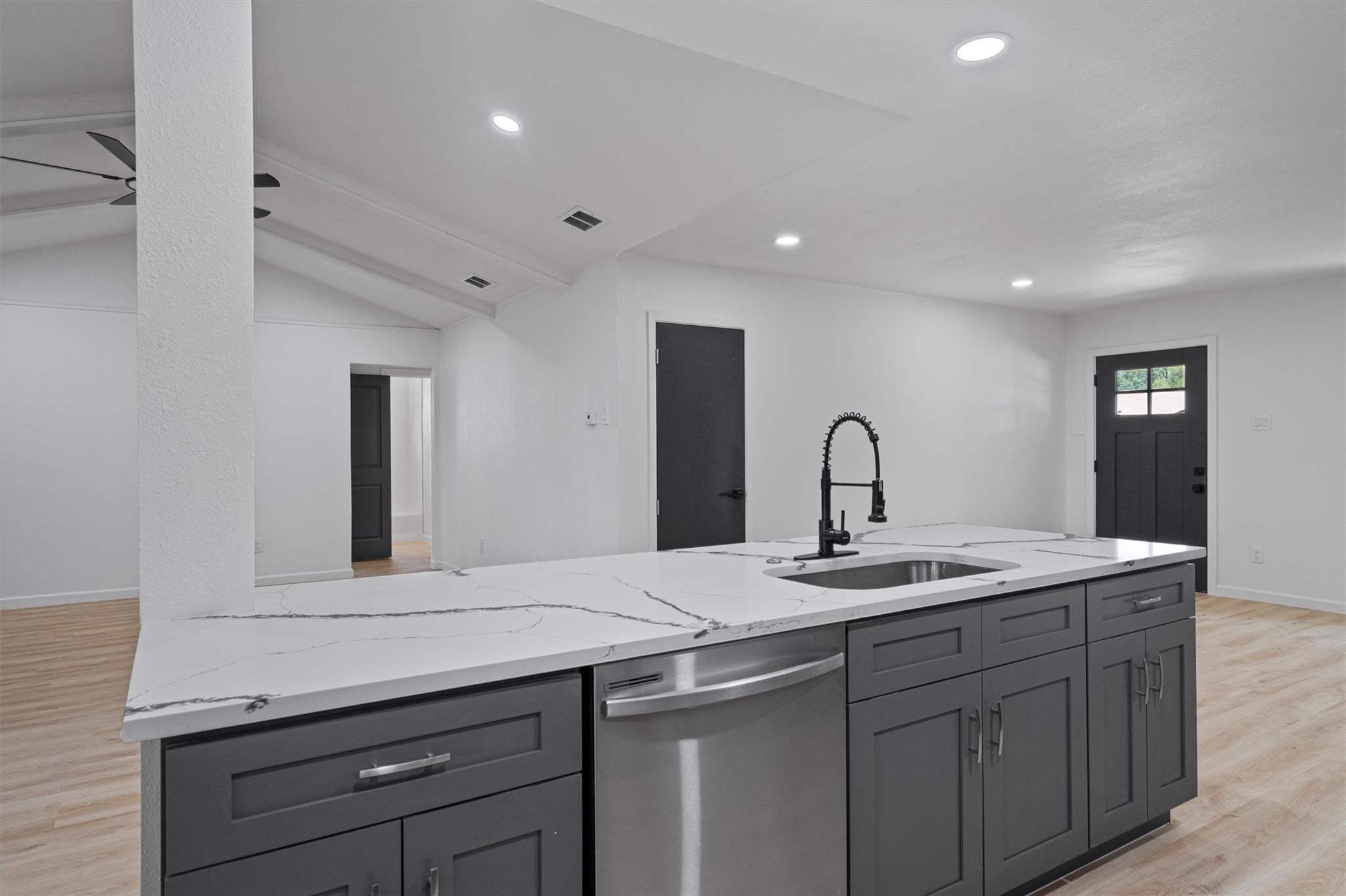 1700 Deep Wood Dr, Round Rock, TX 78681