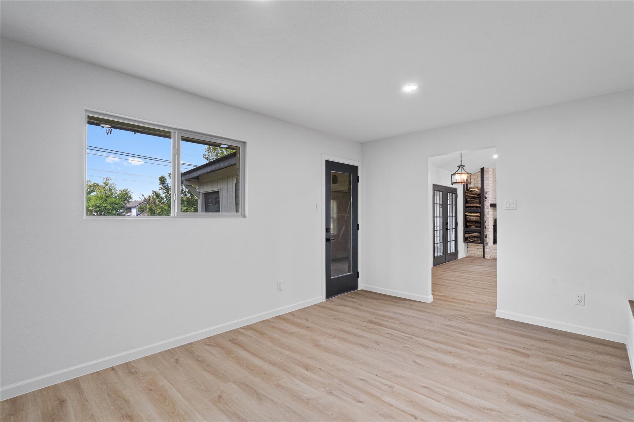 1700 Deep Wood Dr, Round Rock, TX 78681