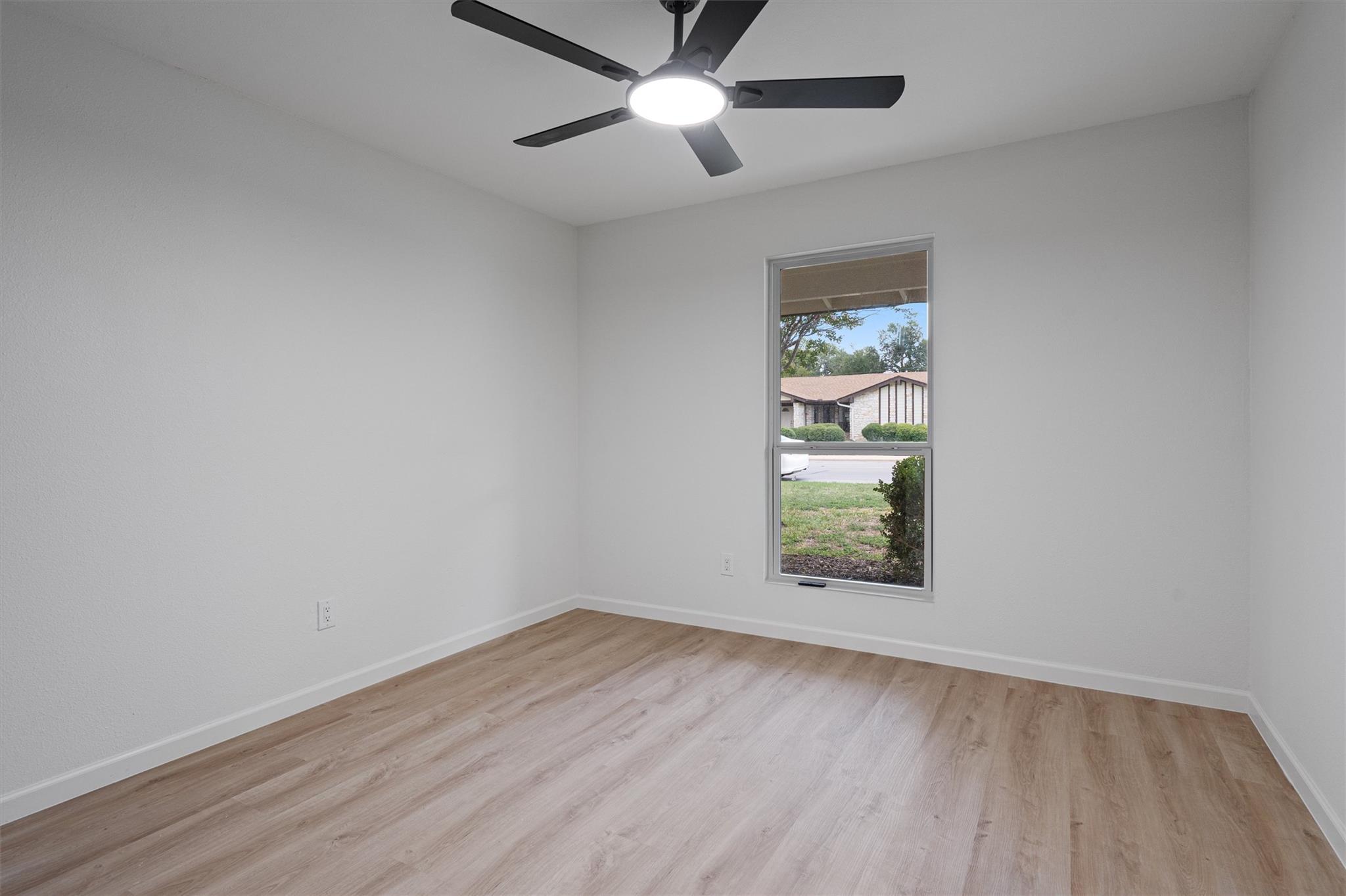 1700 Deep Wood Dr, Round Rock, TX 78681