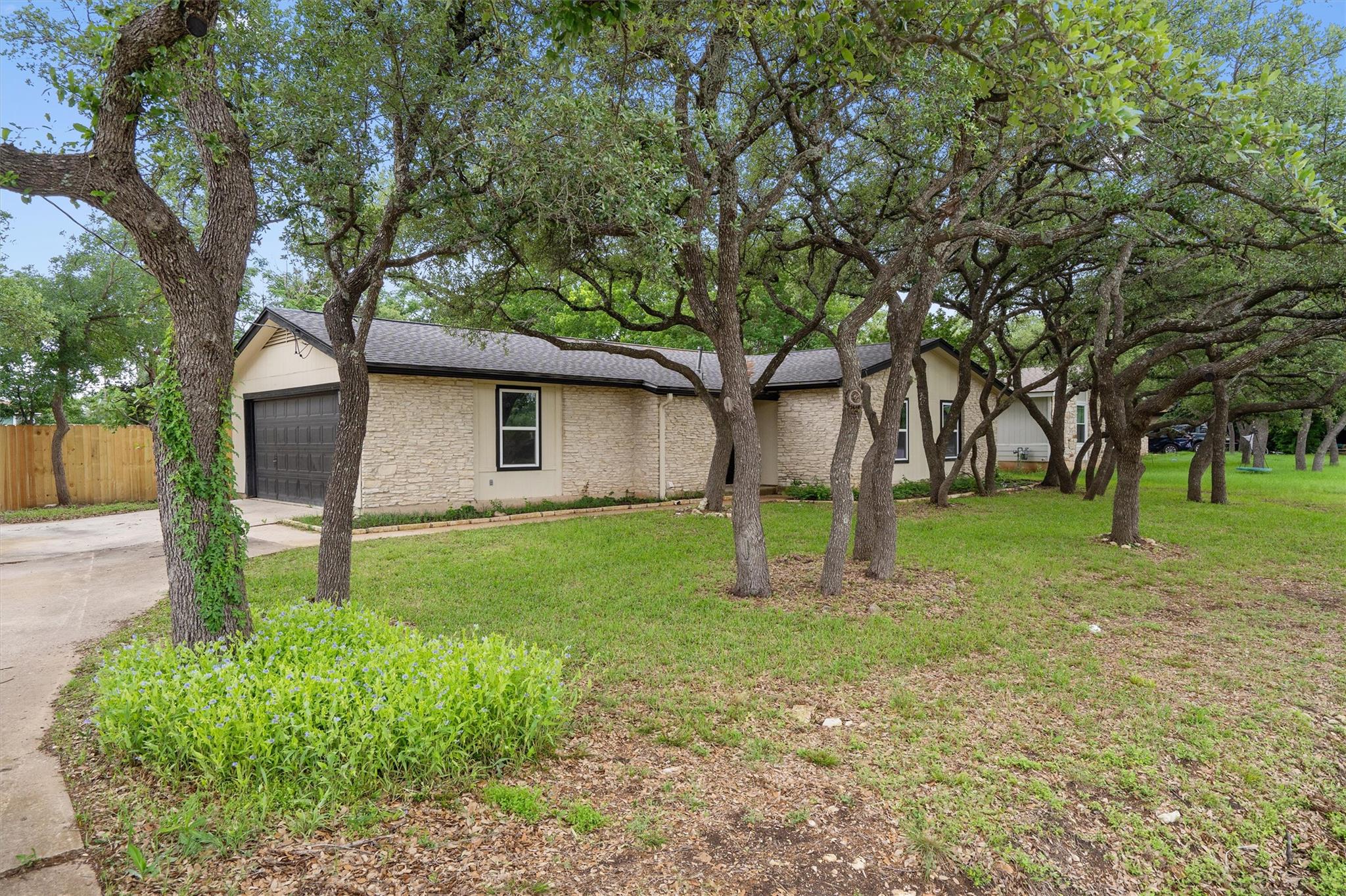 710 Ruby Isle Dr, Leander, TX 78641