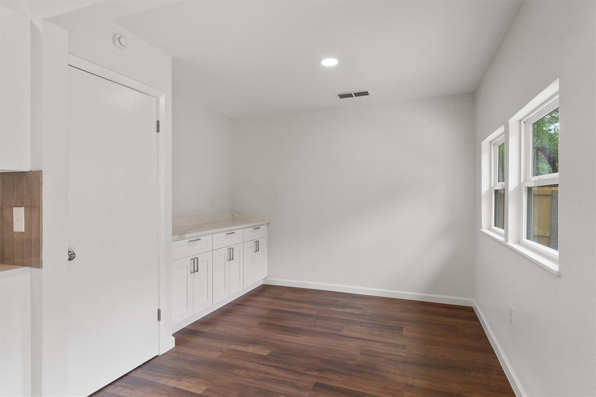 710 Ruby Isle Dr, Leander, TX 78641